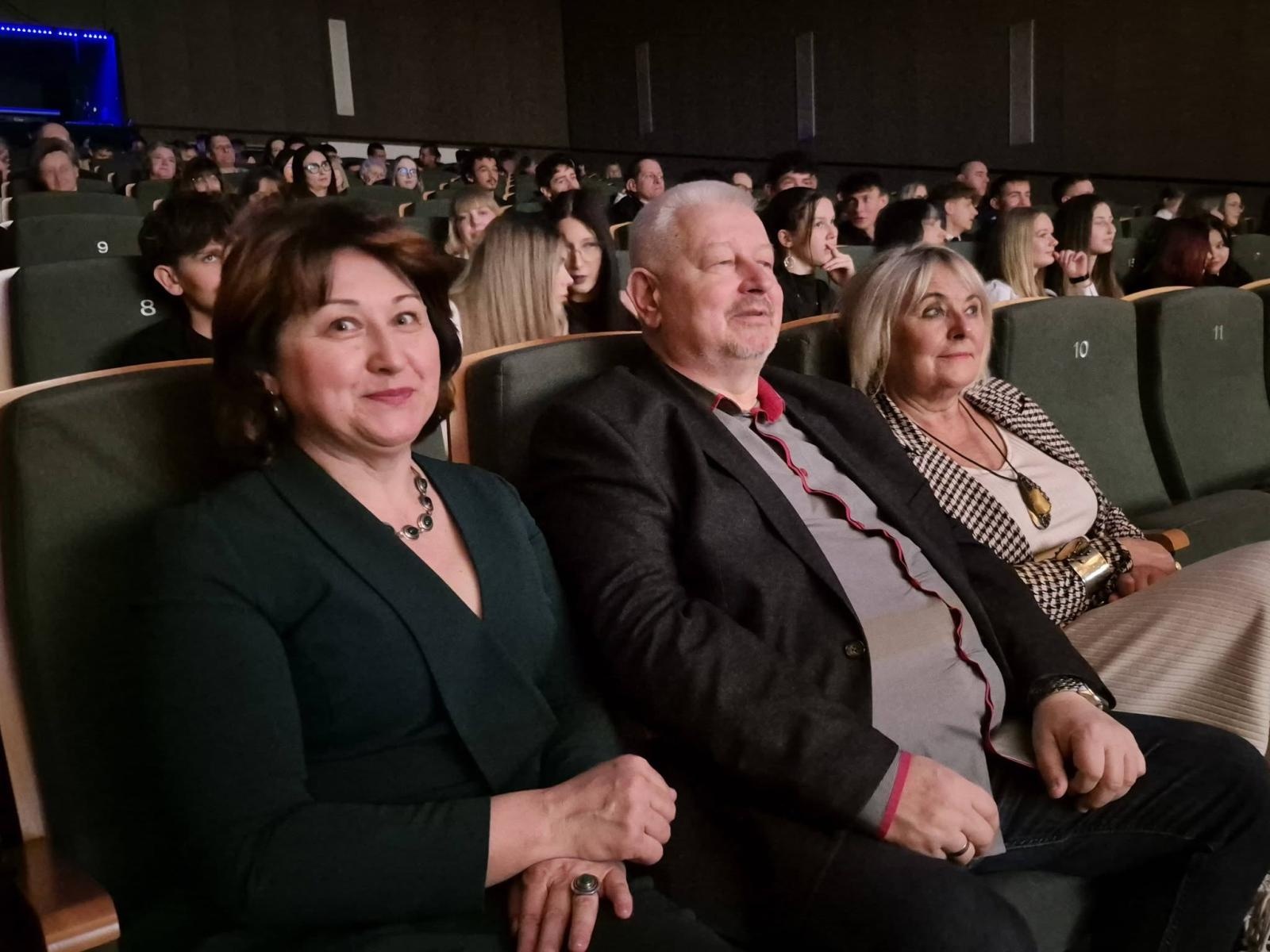 Zdjęcie w galerii na portalu naszwodzislaw.com: Czas rozwinąć skrzydła. Uroczyste zakończenie roku w ZSP Rydułtowy wiadomości z regionu