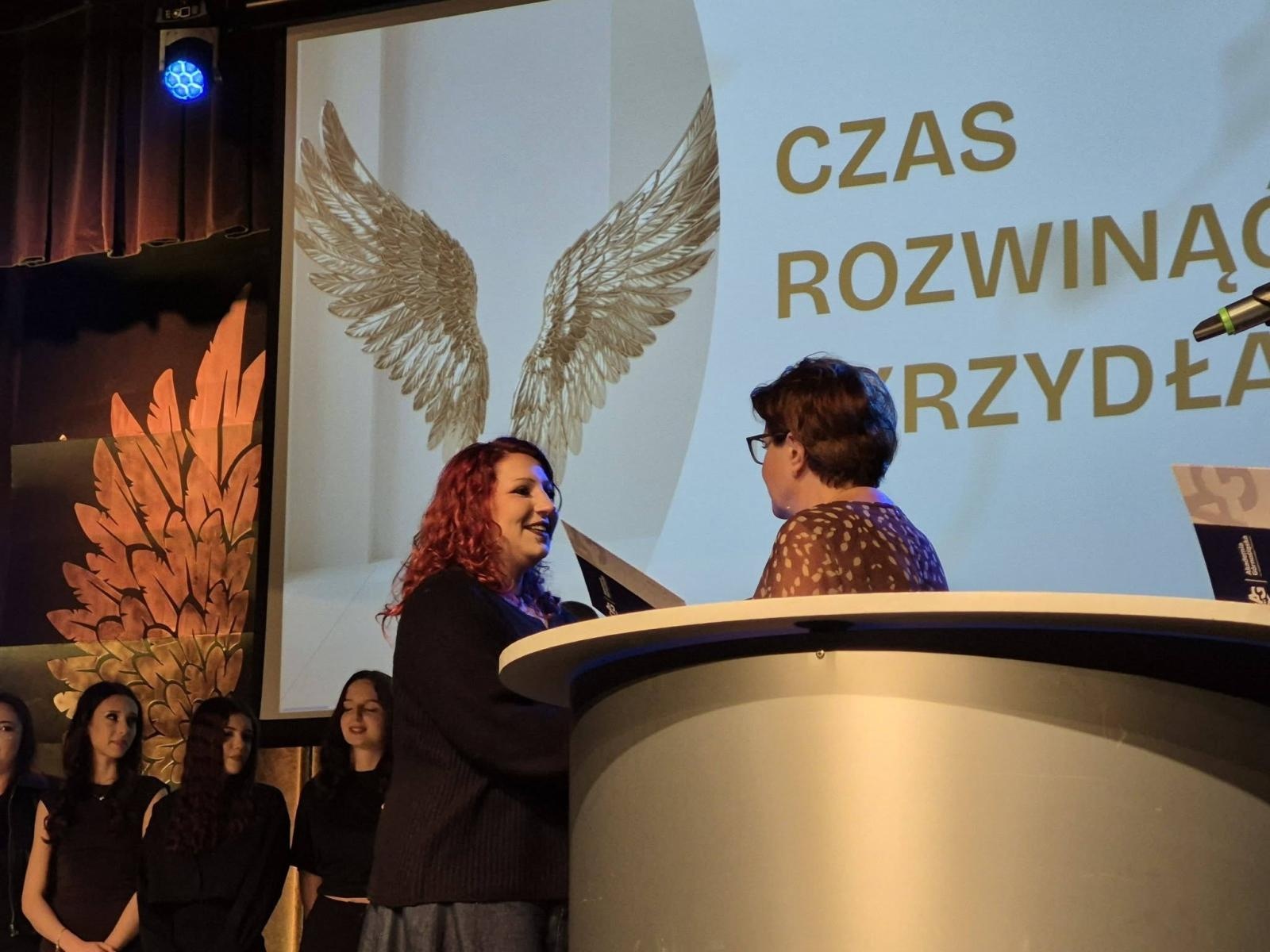 Zdjęcie w galerii na portalu naszwodzislaw.com: Czas rozwinąć skrzydła. Uroczyste zakończenie roku w ZSP Rydułtowy wiadomości z regionu