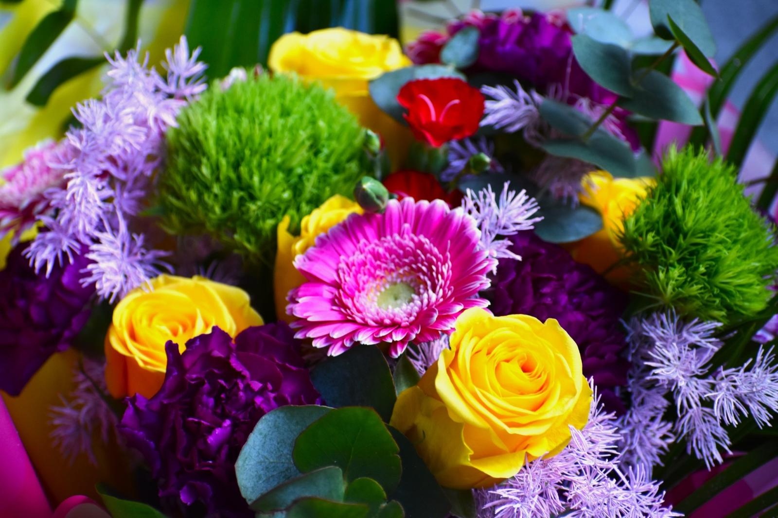 Zdjęcie w galerii na portalu naszwodzislaw.com: Ostatni dzwonek w Ekonomiku. Maturzyści zamykają ważny rozdział wiadomości z regionu