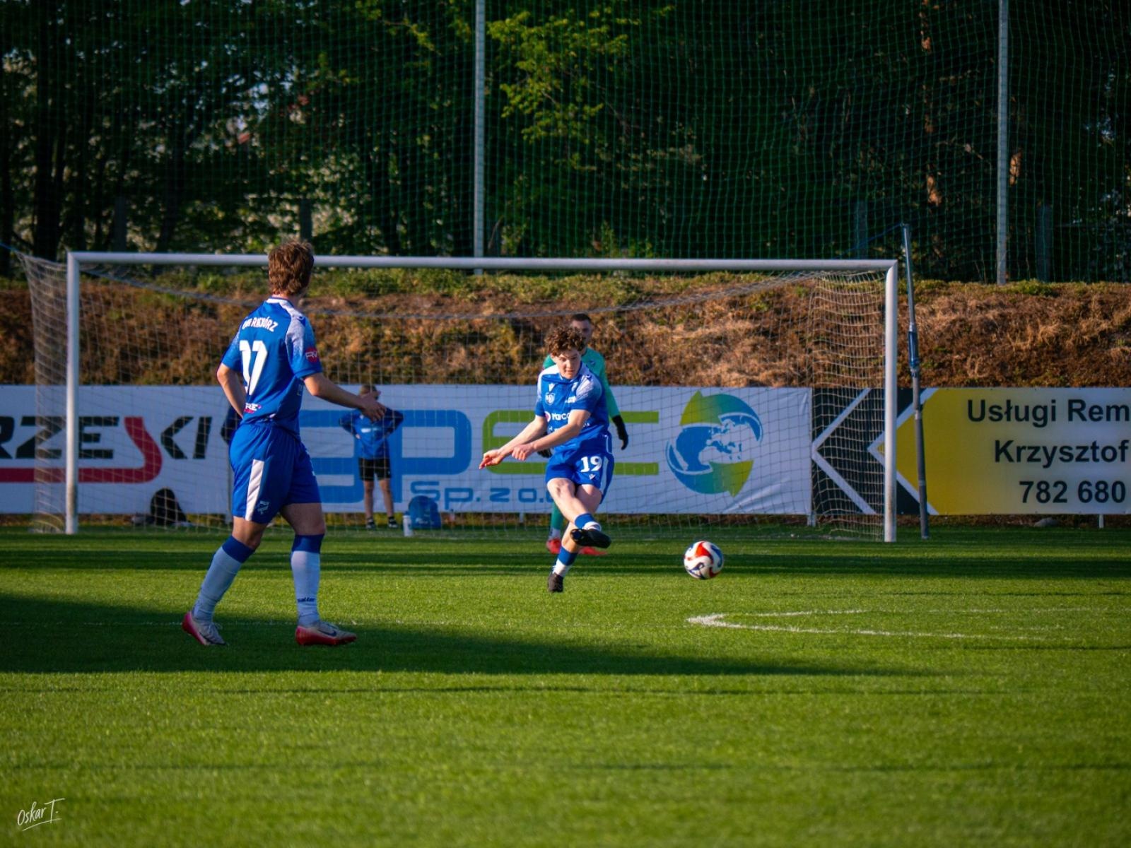 Zdjęcie w galerii na portalu naszwodzislaw.com: Wyrównany mecz i walka do końca. Unia Racibórz dzieli punkty z Naprzodem Czyżowice [FOTO] wiadomości z regionu