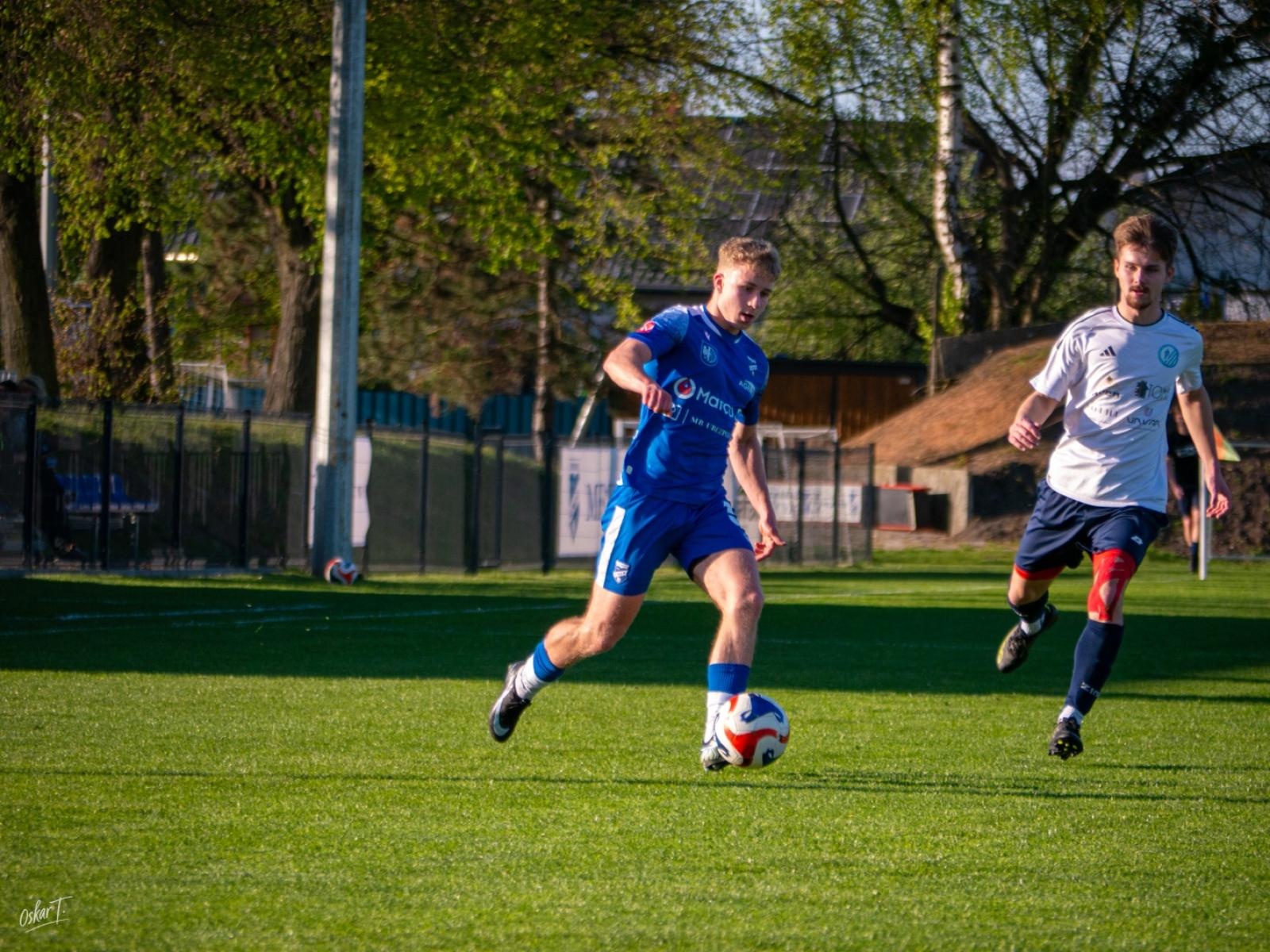 Zdjęcie w galerii na portalu naszwodzislaw.com: Wyrównany mecz i walka do końca. Unia Racibórz dzieli punkty z Naprzodem Czyżowice [FOTO] wiadomości z regionu