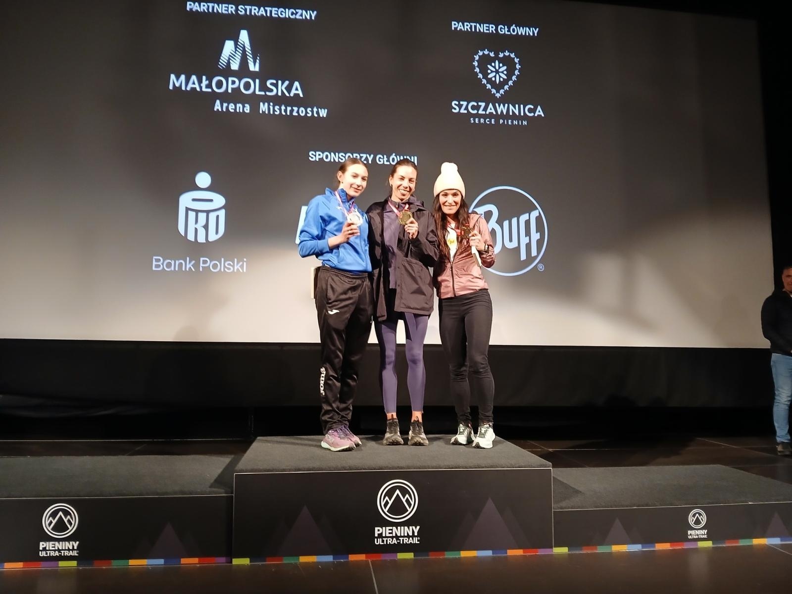 Zdjęcie w galerii na portalu naszwodzislaw.com: Debiut marzeń. Karolina Tyman wicemistrzynią Polski w biegach górskich wiadomości z regionu