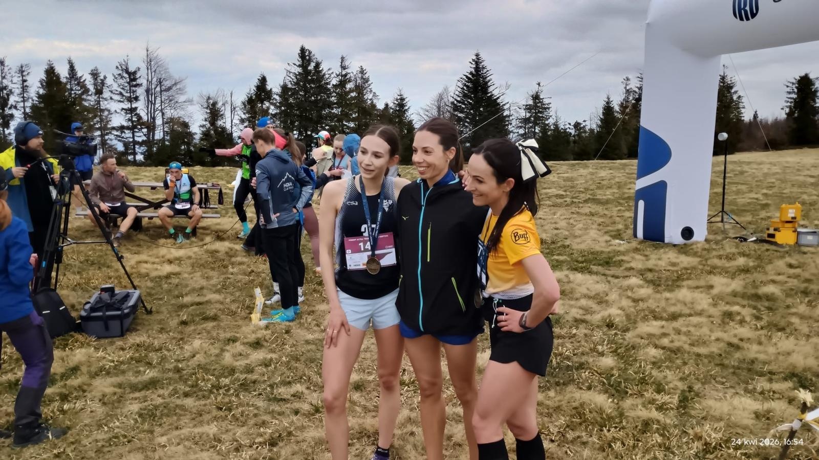 Zdjęcie w galerii na portalu naszwodzislaw.com: Debiut marzeń. Karolina Tyman wicemistrzynią Polski w biegach górskich wiadomości z regionu