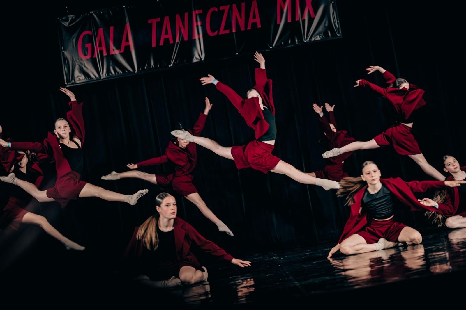 Zdjęcie w galerii na portalu naszwodzislaw.com: 24. Wodzisławska Gala Taneczna MIX wiadomości z regionu