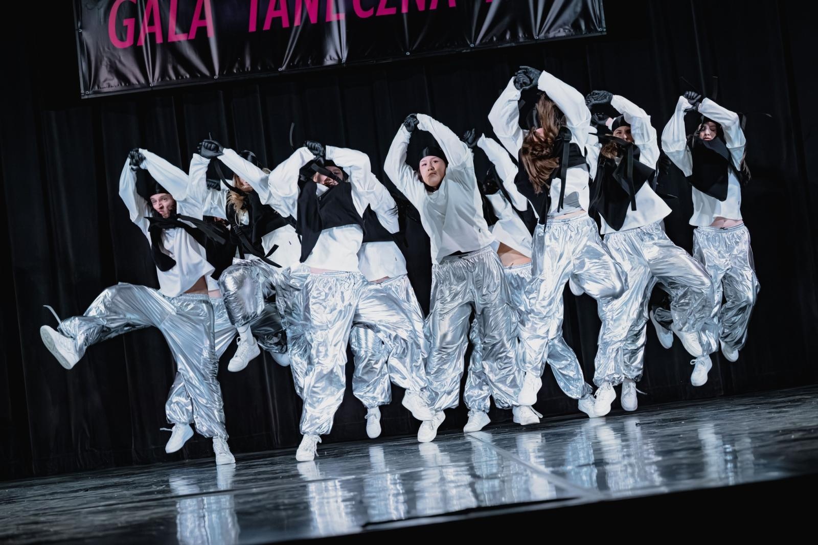 Zdjęcie w galerii na portalu naszwodzislaw.com: 24. Wodzisławska Gala Taneczna MIX wiadomości z regionu