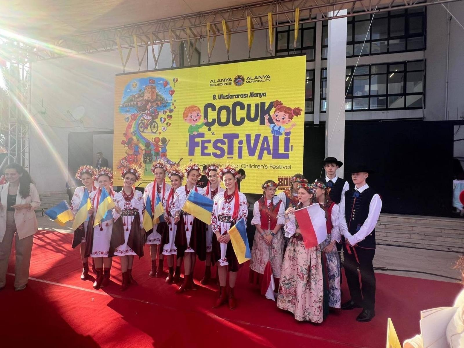 Zdjęcie w galerii na portalu naszwodzislaw.com: Uczniowie z Wodzisławia na międzynarodowej scenie. SP nr 16 znów w Turcji [FOTO] wiadomości z regionu