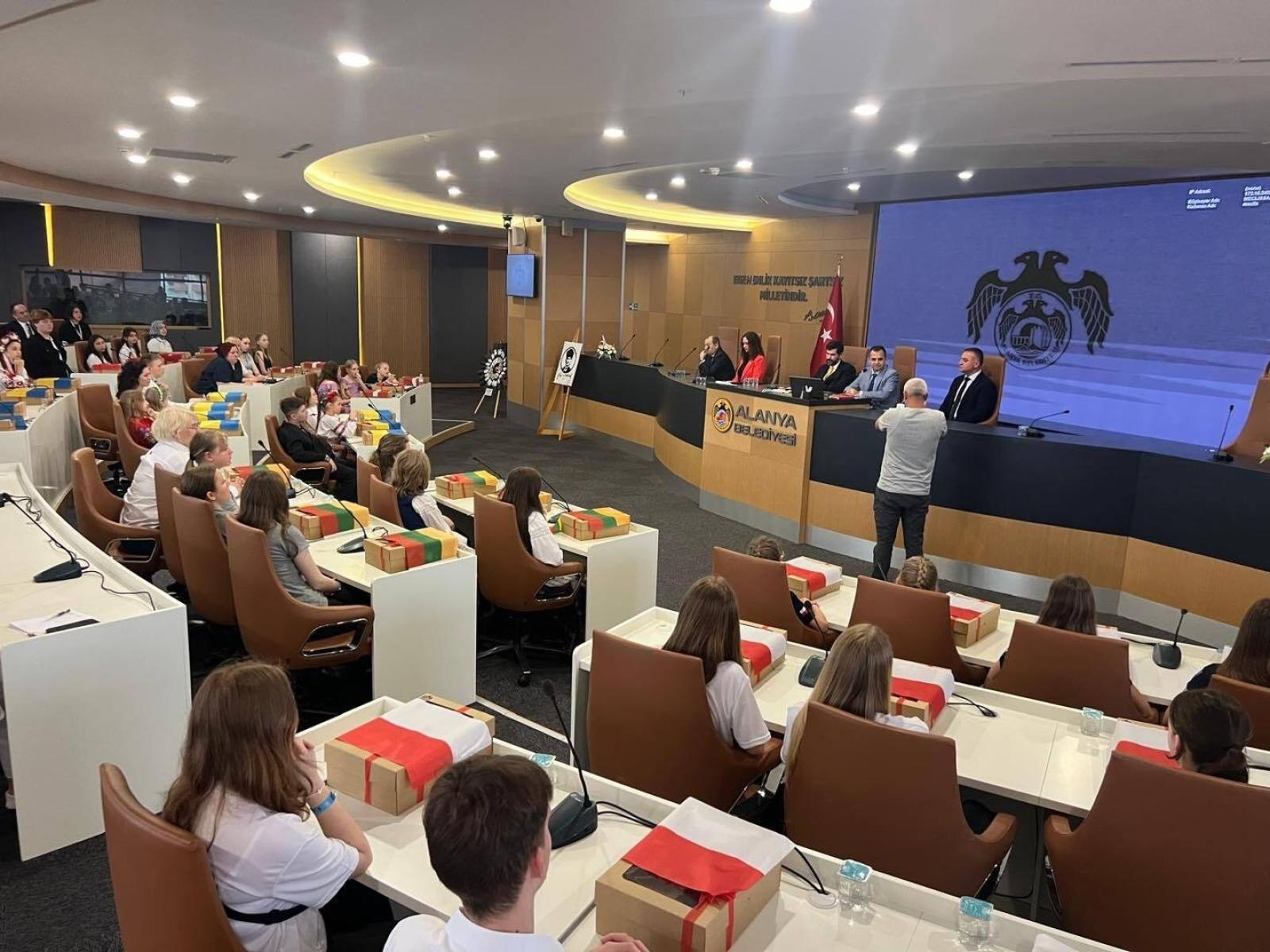 Zdjęcie w galerii na portalu naszwodzislaw.com: Uczniowie z Wodzisławia na międzynarodowej scenie. SP nr 16 znów w Turcji [FOTO] wiadomości z regionu