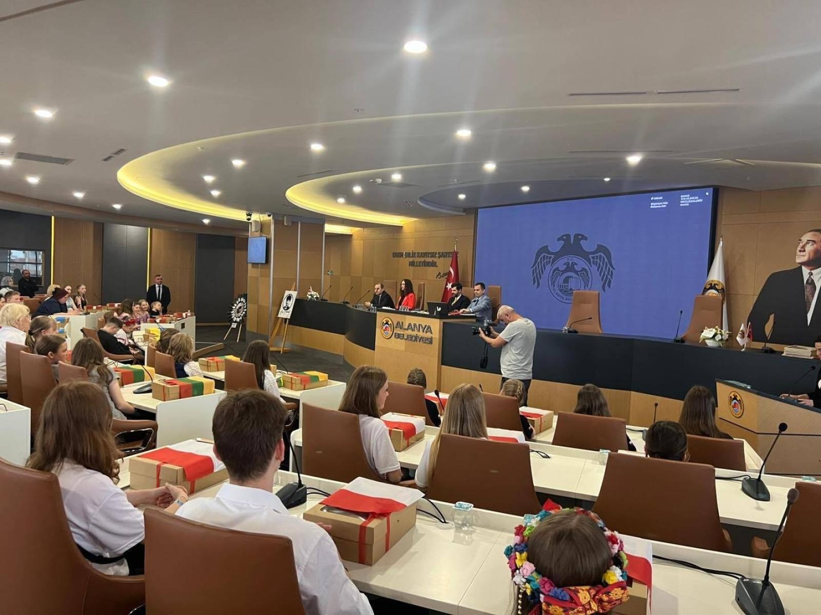 Zdjęcie w galerii na portalu naszwodzislaw.com: Uczniowie z Wodzisławia na międzynarodowej scenie. SP nr 16 znów w Turcji [FOTO] wiadomości z regionu