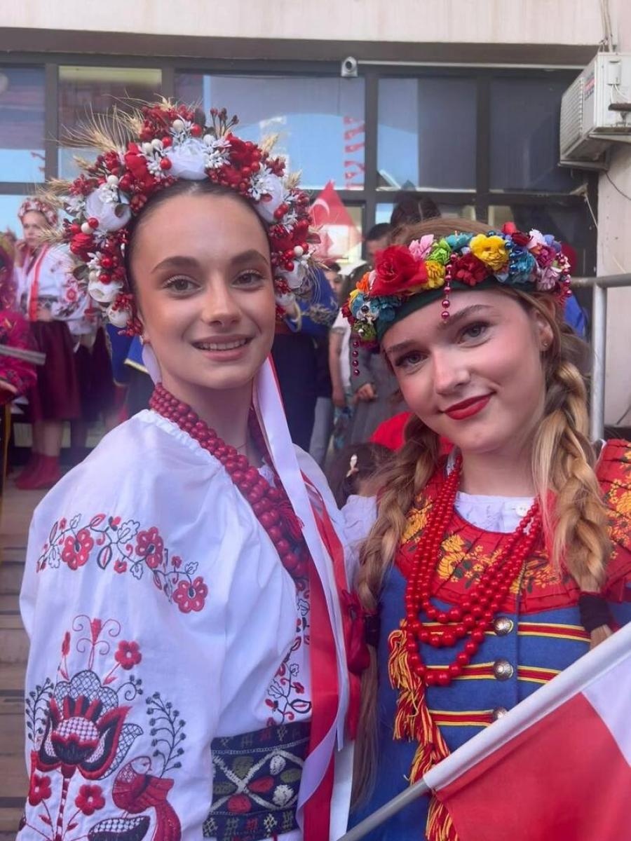 Zdjęcie w galerii na portalu naszwodzislaw.com: Uczniowie z Wodzisławia na międzynarodowej scenie. SP nr 16 znów w Turcji [FOTO] wiadomości z regionu