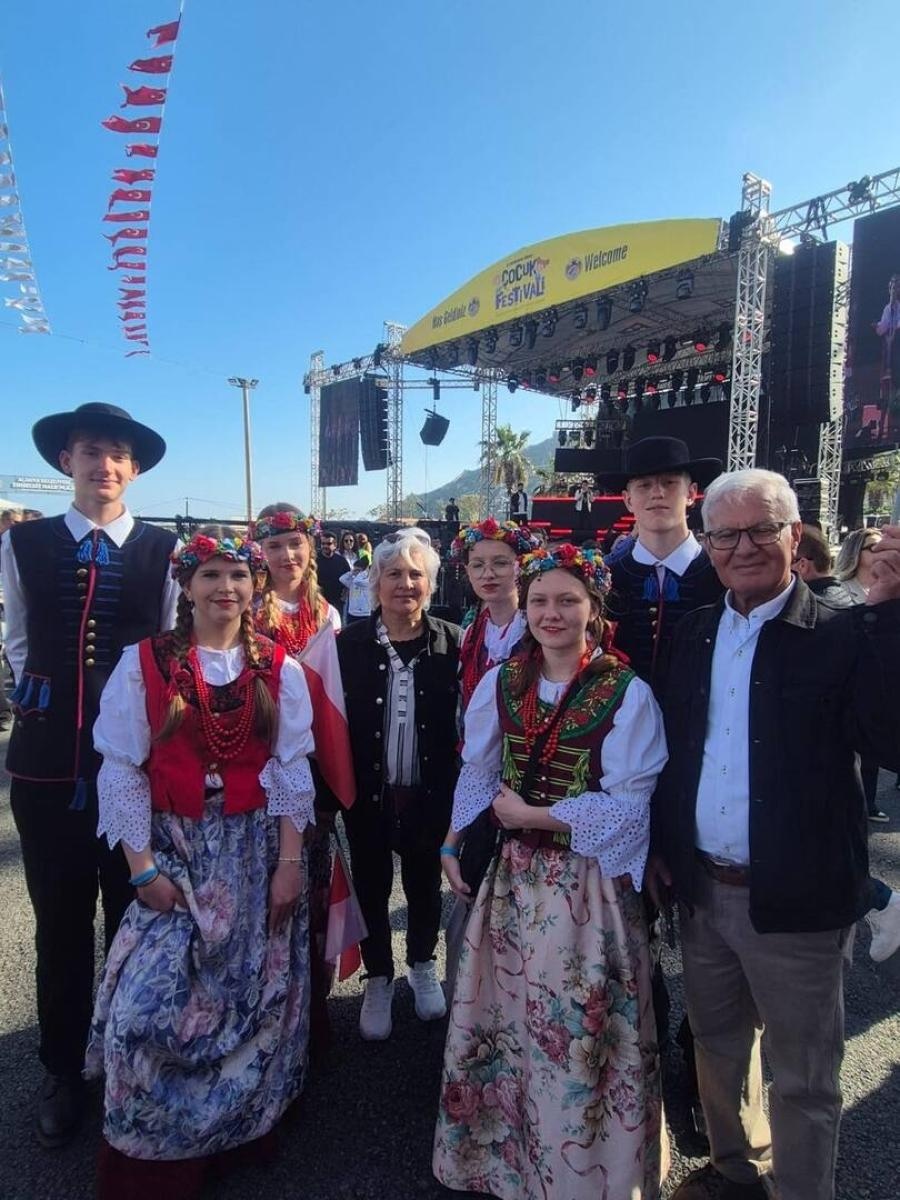 Zdjęcie w galerii na portalu naszwodzislaw.com: Uczniowie z Wodzisławia na międzynarodowej scenie. SP nr 16 znów w Turcji [FOTO] wiadomości z regionu