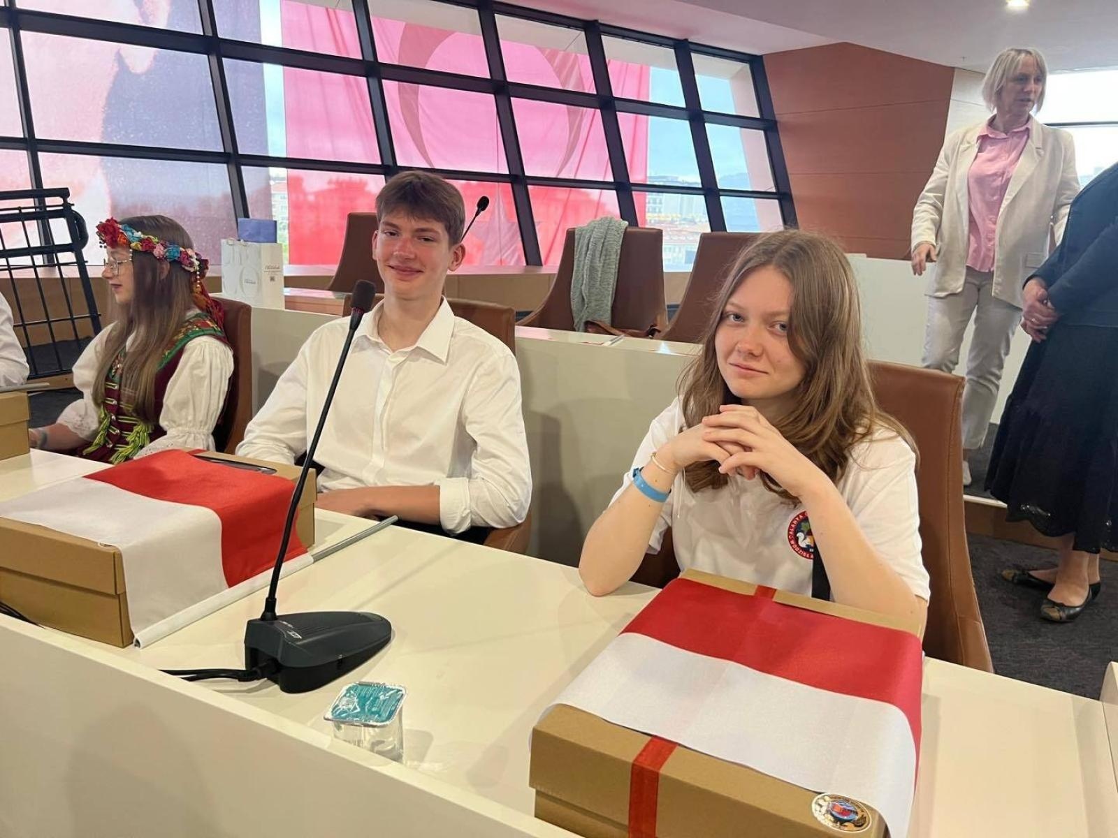 Zdjęcie w galerii na portalu naszwodzislaw.com: Uczniowie z Wodzisławia na międzynarodowej scenie. SP nr 16 znów w Turcji [FOTO] wiadomości z regionu