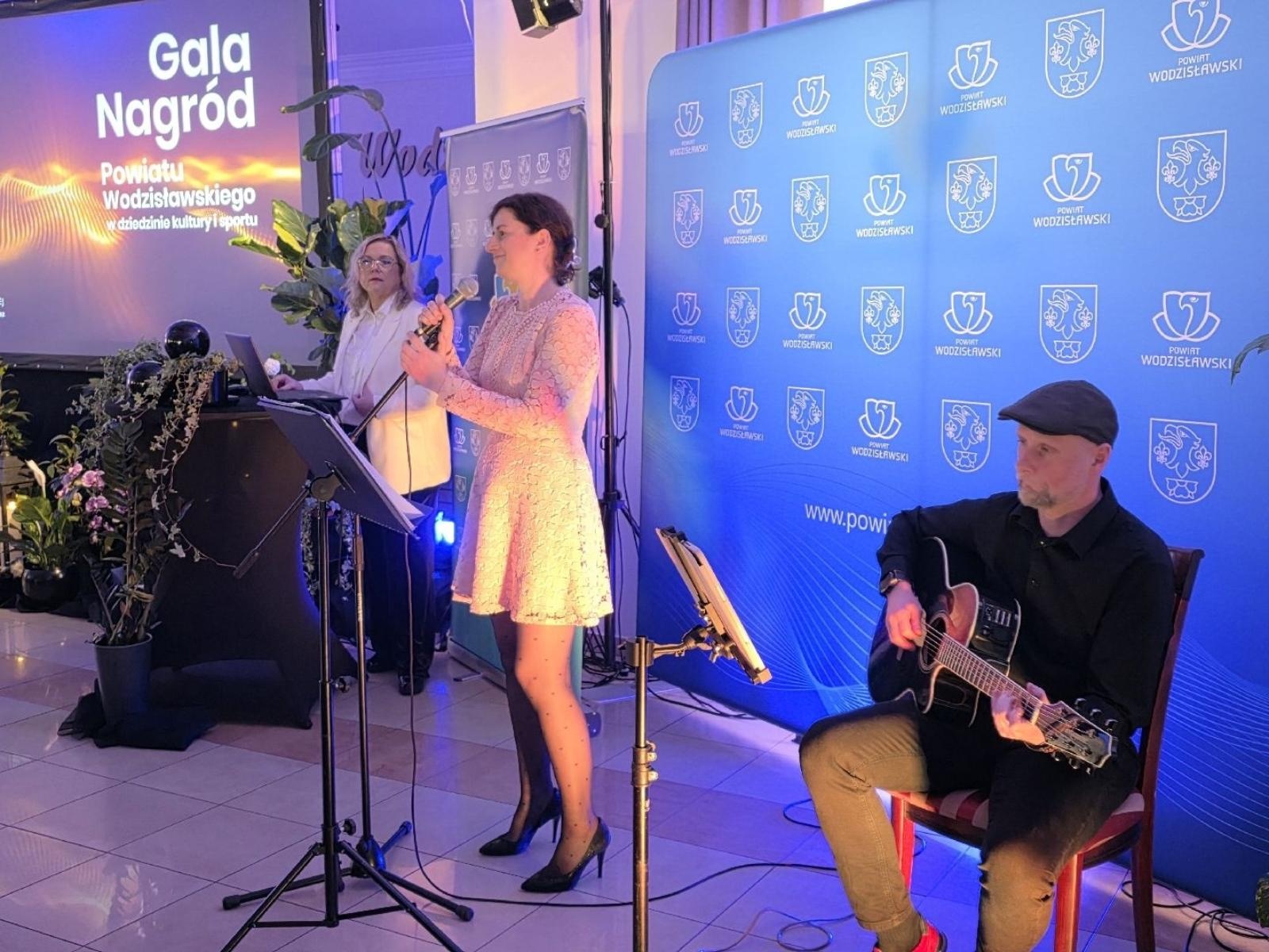 Zdjęcie w galerii na portalu naszwodzislaw.com: Najlepsi z najlepszych nagrodzeni. Gala Powiatu Wodzisławskiego 2026 za nami [FOTO] wiadomości z regionu