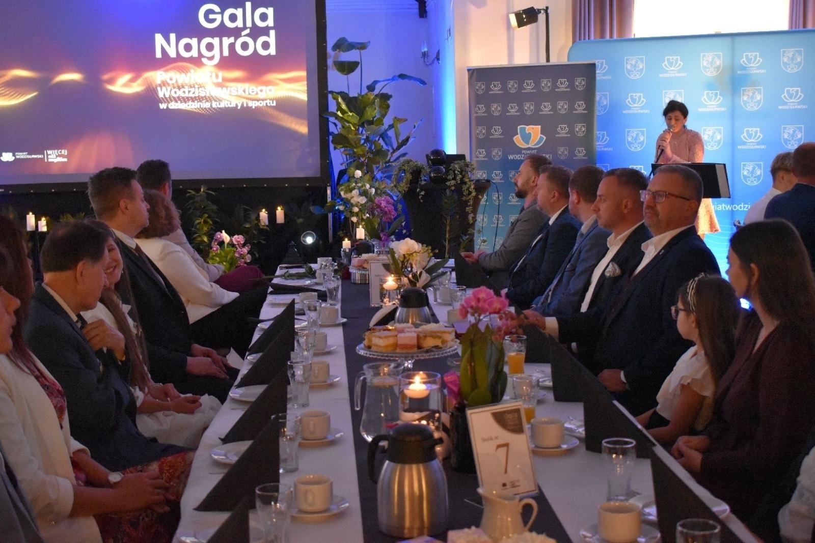 Zdjęcie w galerii na portalu naszwodzislaw.com: Najlepsi z najlepszych nagrodzeni. Gala Powiatu Wodzisławskiego 2026 za nami [FOTO] wiadomości z regionu