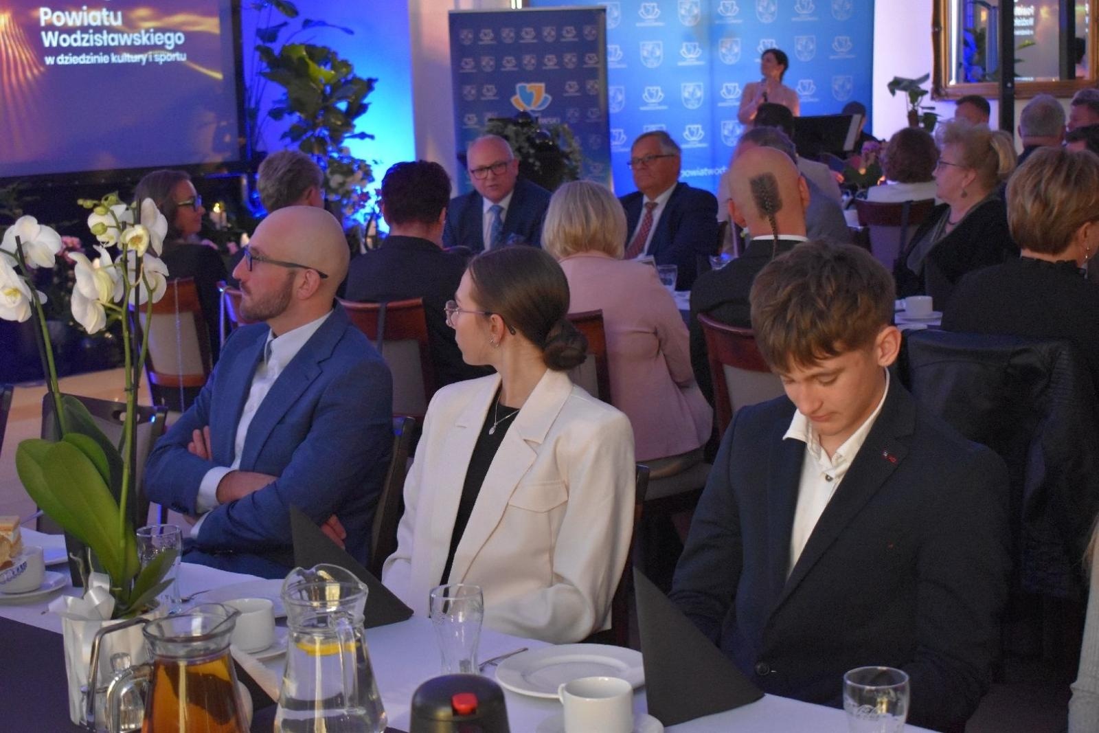 Zdjęcie w galerii na portalu naszwodzislaw.com: Najlepsi z najlepszych nagrodzeni. Gala Powiatu Wodzisławskiego 2026 za nami [FOTO] wiadomości z regionu