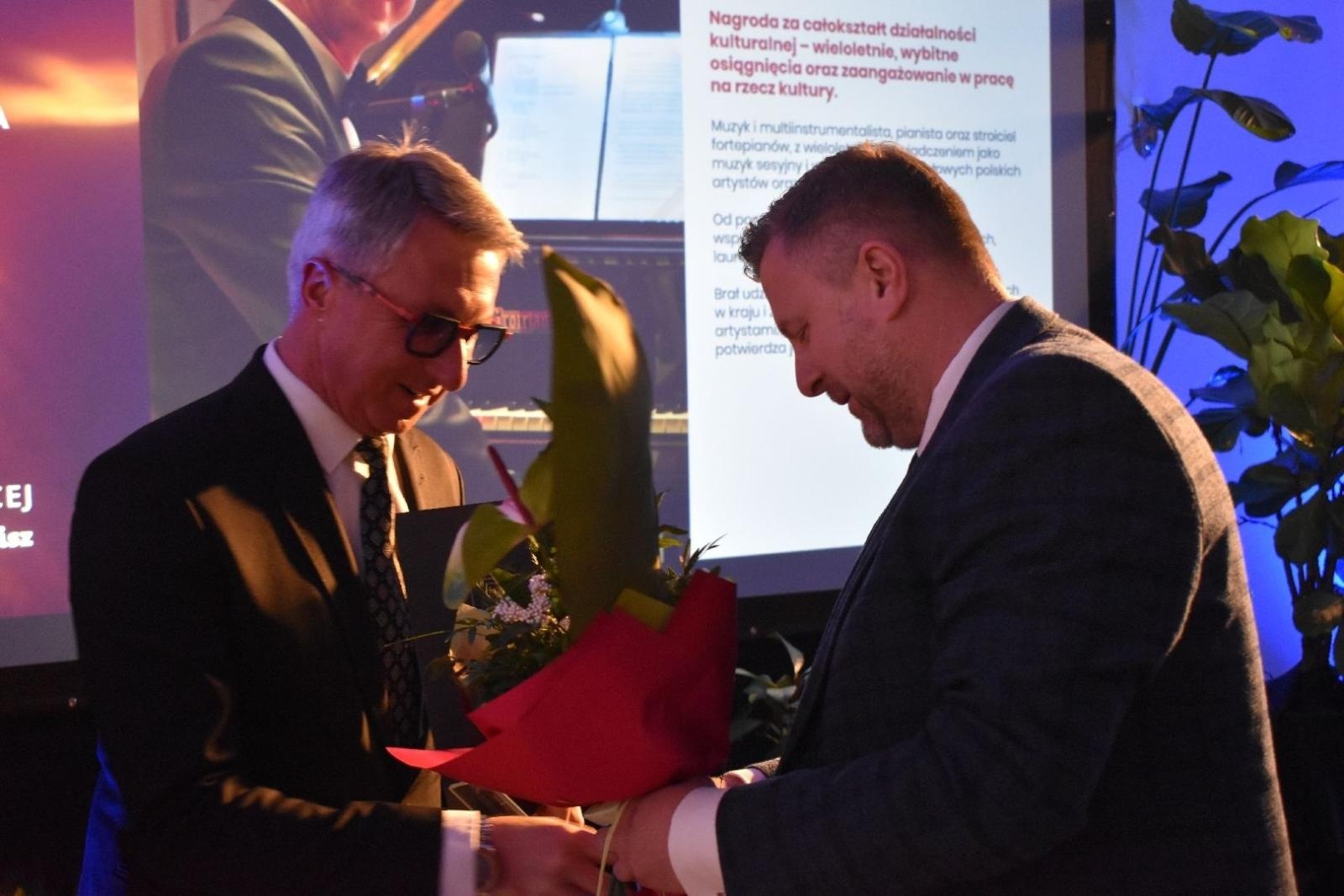 Zdjęcie w galerii na portalu naszwodzislaw.com: Najlepsi z najlepszych nagrodzeni. Gala Powiatu Wodzisławskiego 2026 za nami [FOTO] wiadomości z regionu