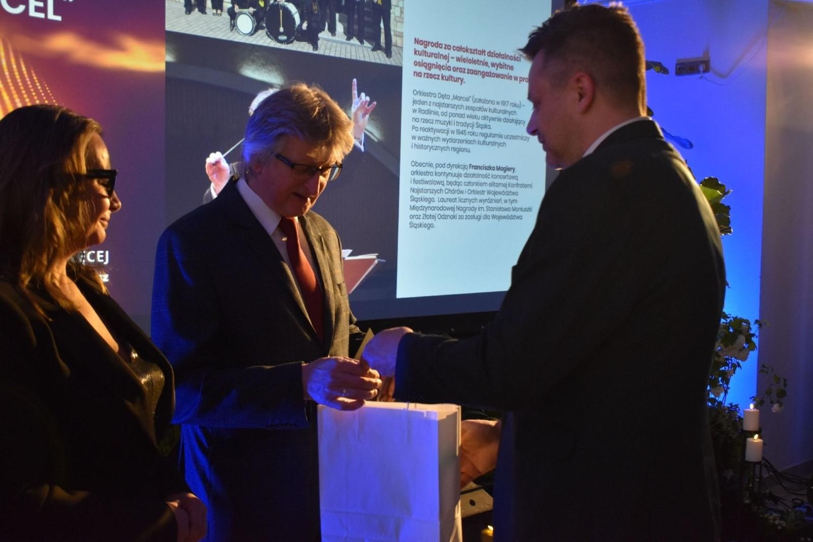 Zdjęcie w galerii na portalu naszwodzislaw.com: Najlepsi z najlepszych nagrodzeni. Gala Powiatu Wodzisławskiego 2026 za nami [FOTO] wiadomości z regionu