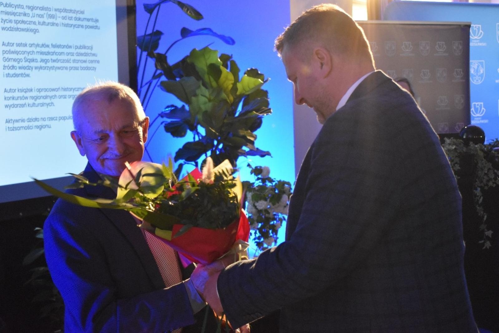 Zdjęcie w galerii na portalu naszwodzislaw.com: Najlepsi z najlepszych nagrodzeni. Gala Powiatu Wodzisławskiego 2026 za nami [FOTO] wiadomości z regionu