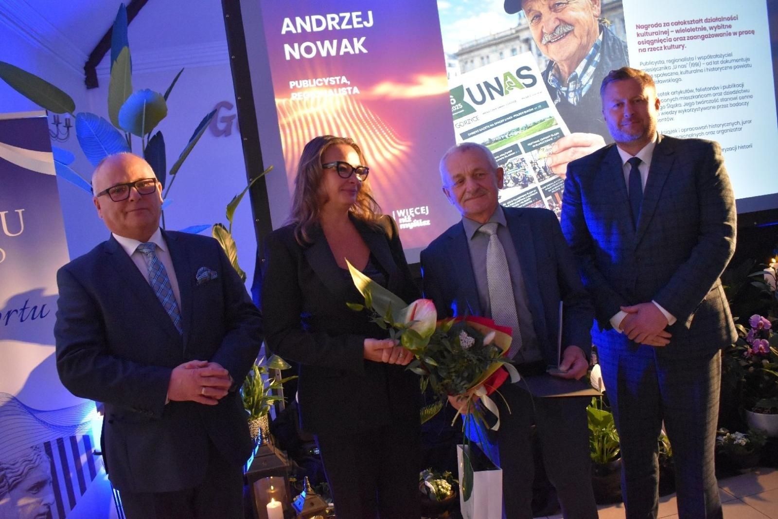 Zdjęcie w galerii na portalu naszwodzislaw.com: Najlepsi z najlepszych nagrodzeni. Gala Powiatu Wodzisławskiego 2026 za nami [FOTO] wiadomości z regionu