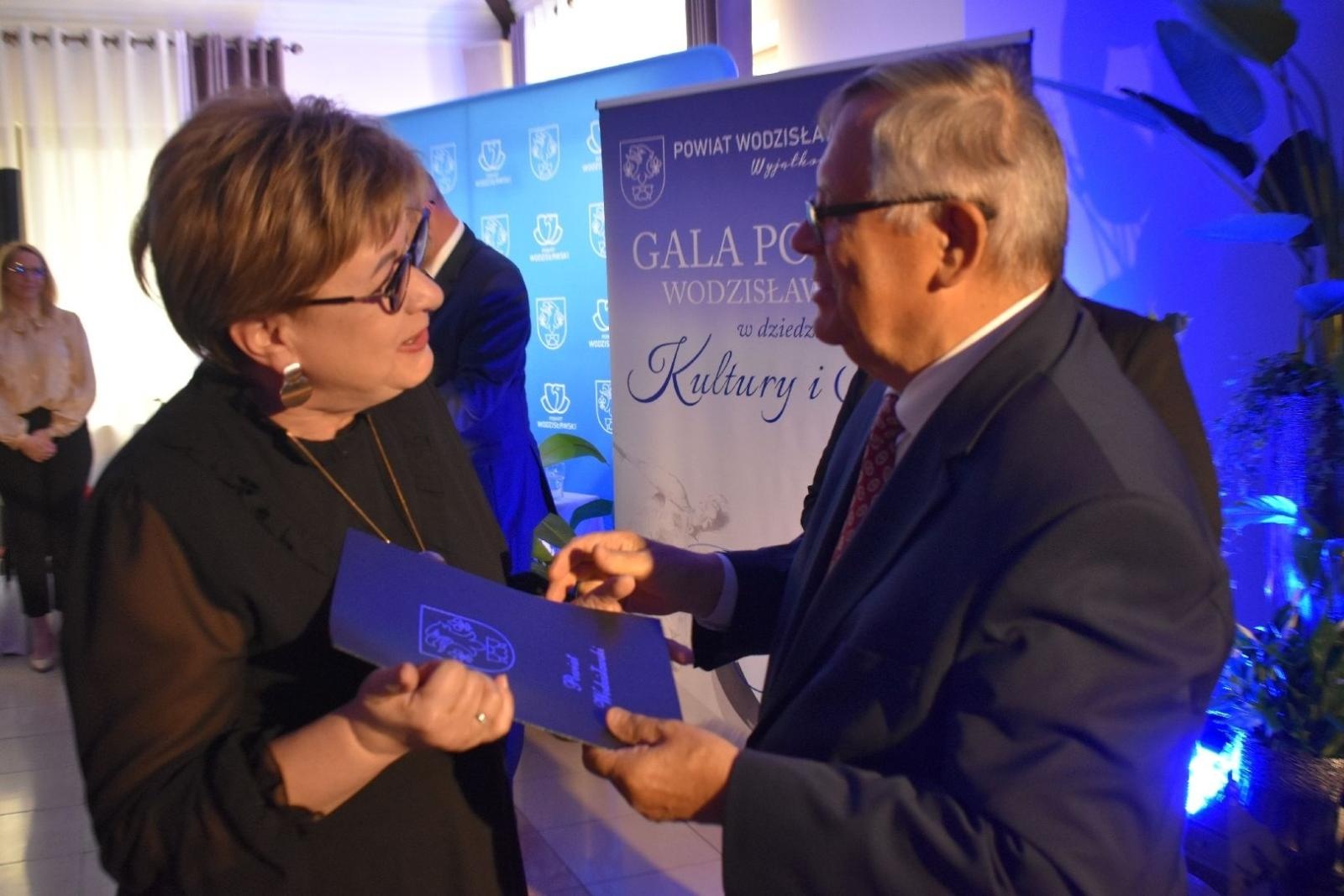 Zdjęcie w galerii na portalu naszwodzislaw.com: Najlepsi z najlepszych nagrodzeni. Gala Powiatu Wodzisławskiego 2026 za nami [FOTO] wiadomości z regionu