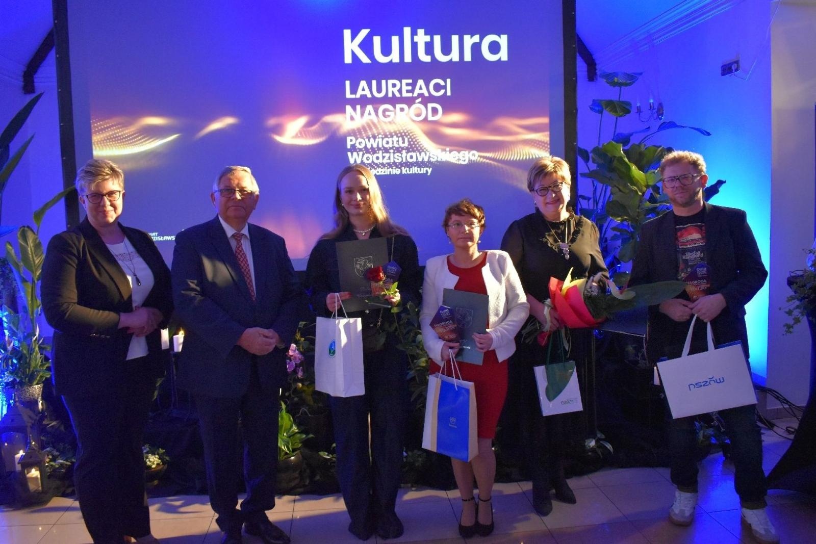 Zdjęcie w galerii na portalu naszwodzislaw.com: Najlepsi z najlepszych nagrodzeni. Gala Powiatu Wodzisławskiego 2026 za nami [FOTO] wiadomości z regionu