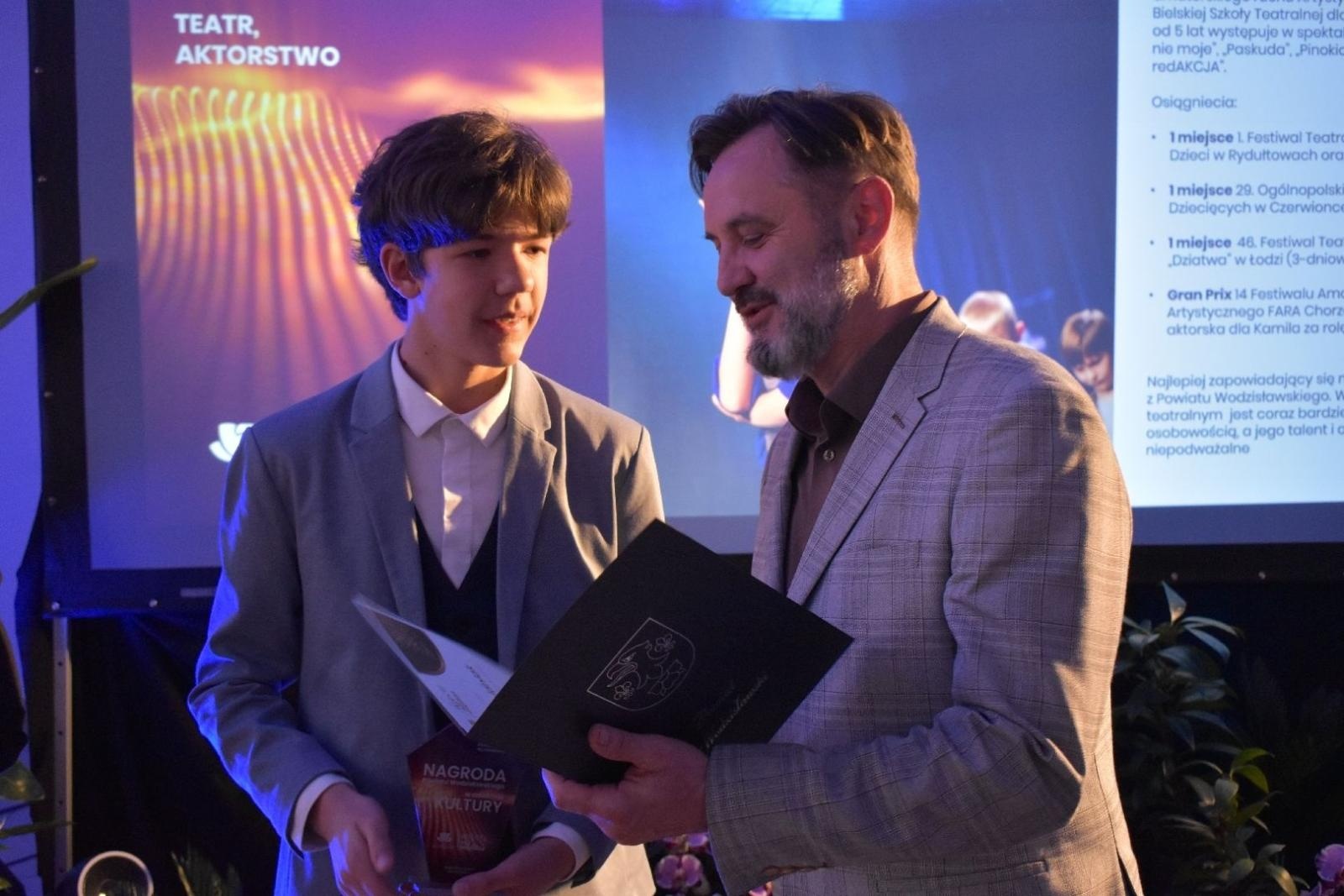 Zdjęcie w galerii na portalu naszwodzislaw.com: Najlepsi z najlepszych nagrodzeni. Gala Powiatu Wodzisławskiego 2026 za nami [FOTO] wiadomości z regionu