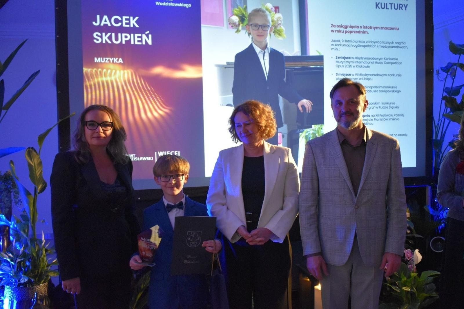 Zdjęcie w galerii na portalu naszwodzislaw.com: Najlepsi z najlepszych nagrodzeni. Gala Powiatu Wodzisławskiego 2026 za nami [FOTO] wiadomości z regionu