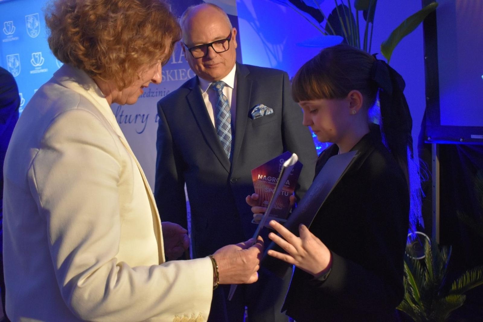Zdjęcie w galerii na portalu naszwodzislaw.com: Najlepsi z najlepszych nagrodzeni. Gala Powiatu Wodzisławskiego 2026 za nami [FOTO] wiadomości z regionu