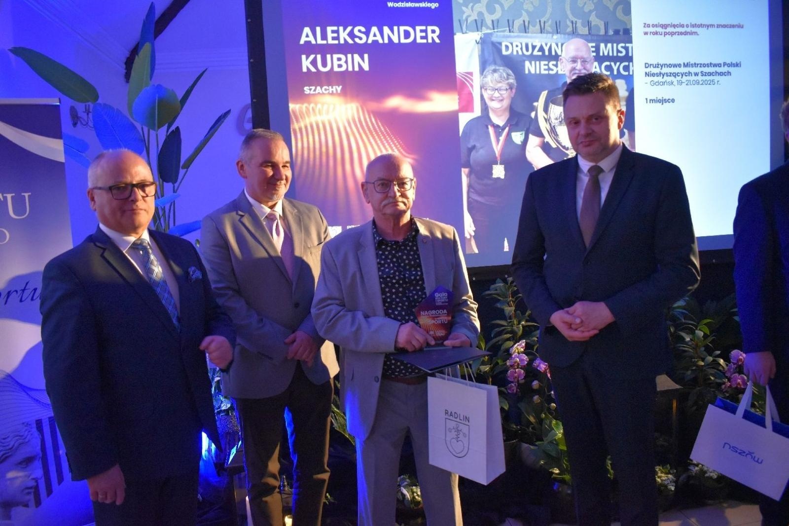 Zdjęcie w galerii na portalu naszwodzislaw.com: Najlepsi z najlepszych nagrodzeni. Gala Powiatu Wodzisławskiego 2026 za nami [FOTO] wiadomości z regionu