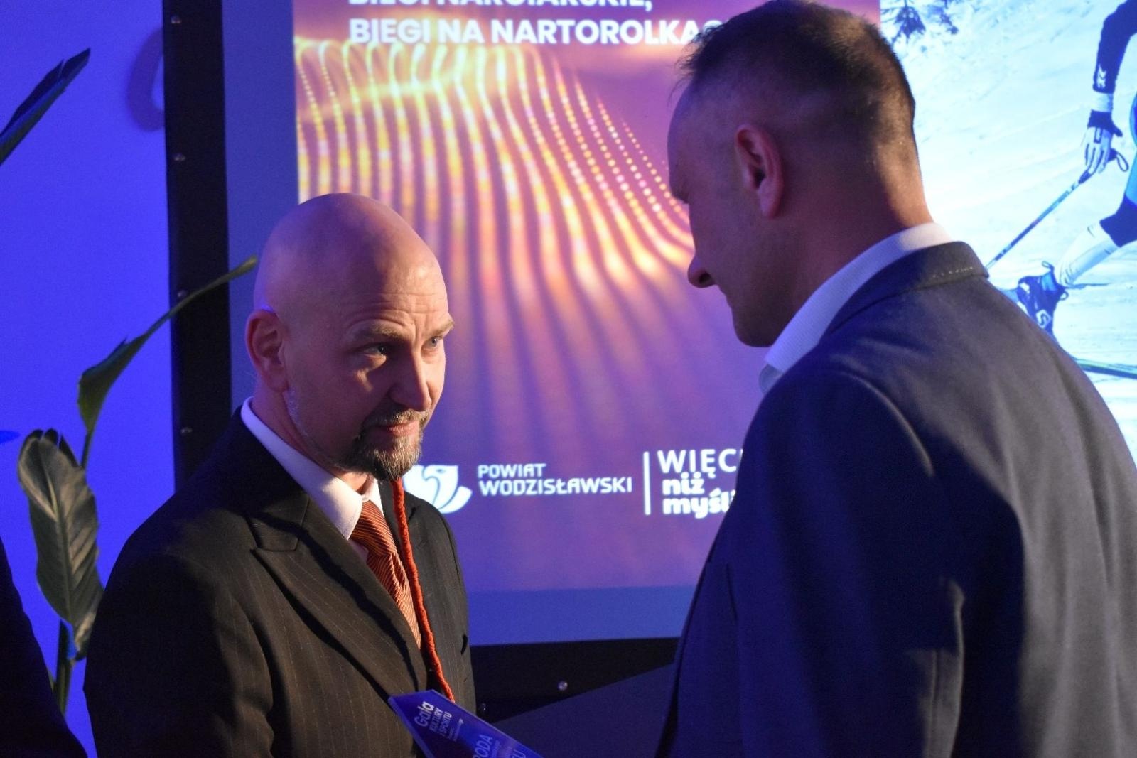 Zdjęcie w galerii na portalu naszwodzislaw.com: Najlepsi z najlepszych nagrodzeni. Gala Powiatu Wodzisławskiego 2026 za nami [FOTO] wiadomości z regionu