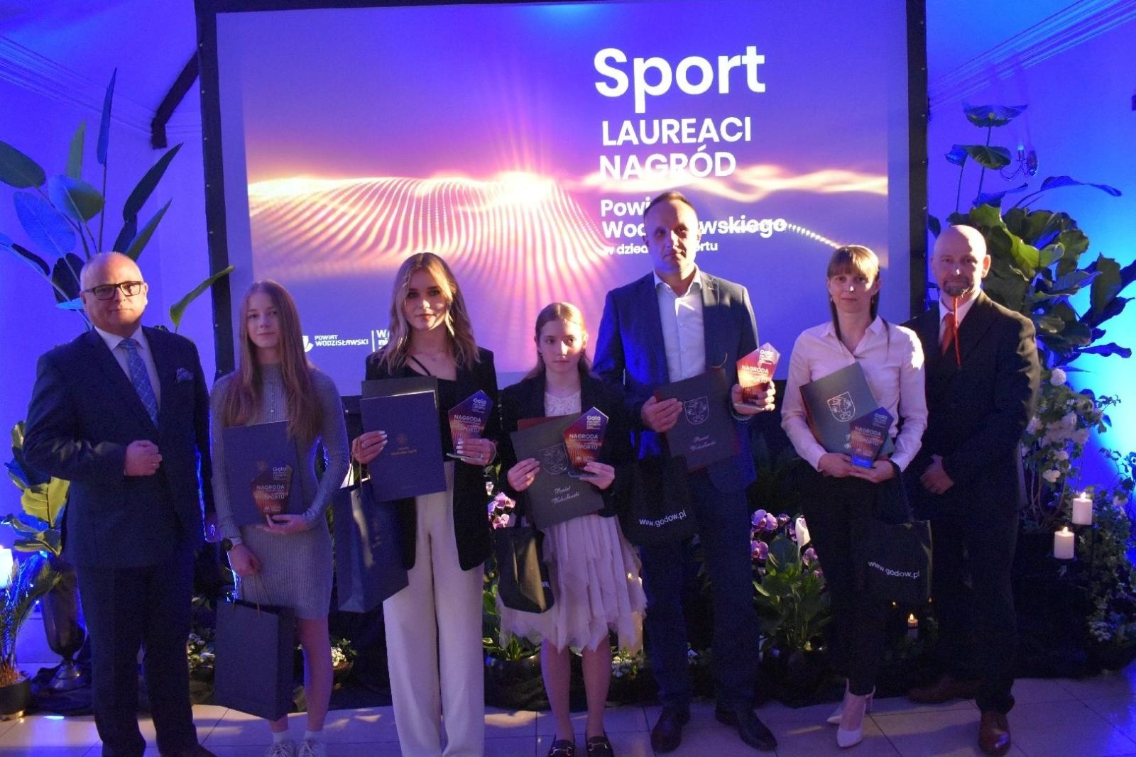 Zdjęcie w galerii na portalu naszwodzislaw.com: Najlepsi z najlepszych nagrodzeni. Gala Powiatu Wodzisławskiego 2026 za nami [FOTO] wiadomości z regionu