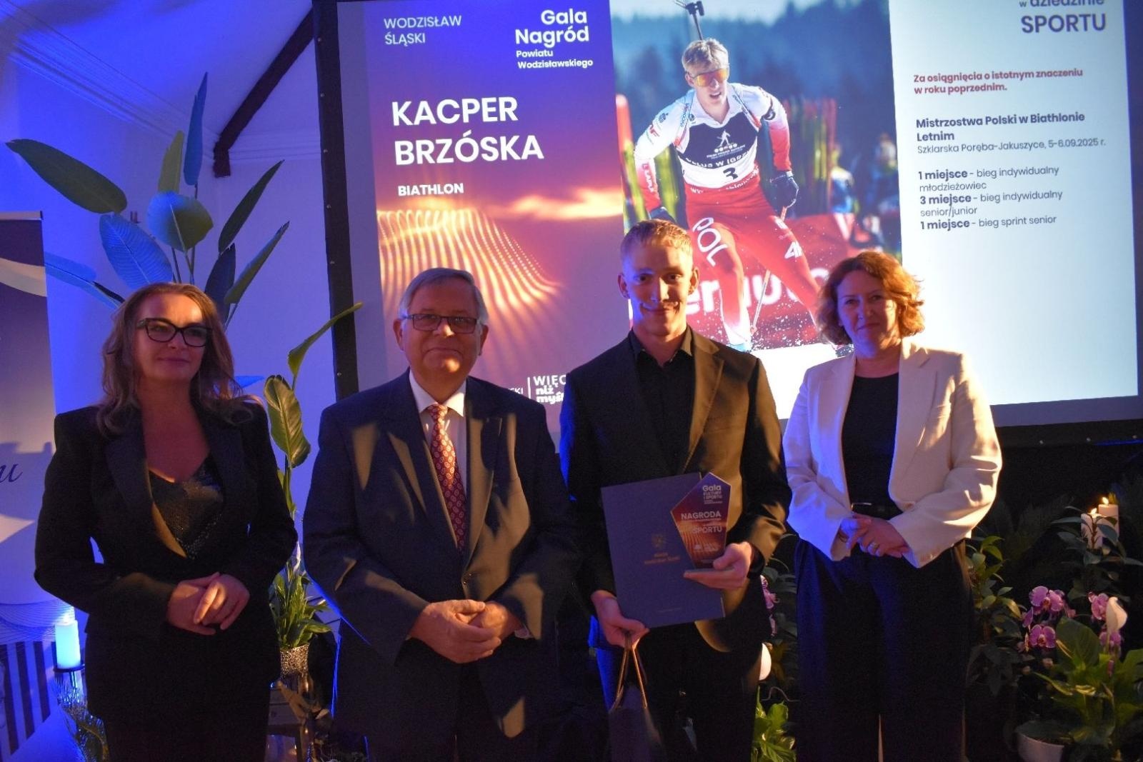 Zdjęcie w galerii na portalu naszwodzislaw.com: Najlepsi z najlepszych nagrodzeni. Gala Powiatu Wodzisławskiego 2026 za nami [FOTO] wiadomości z regionu