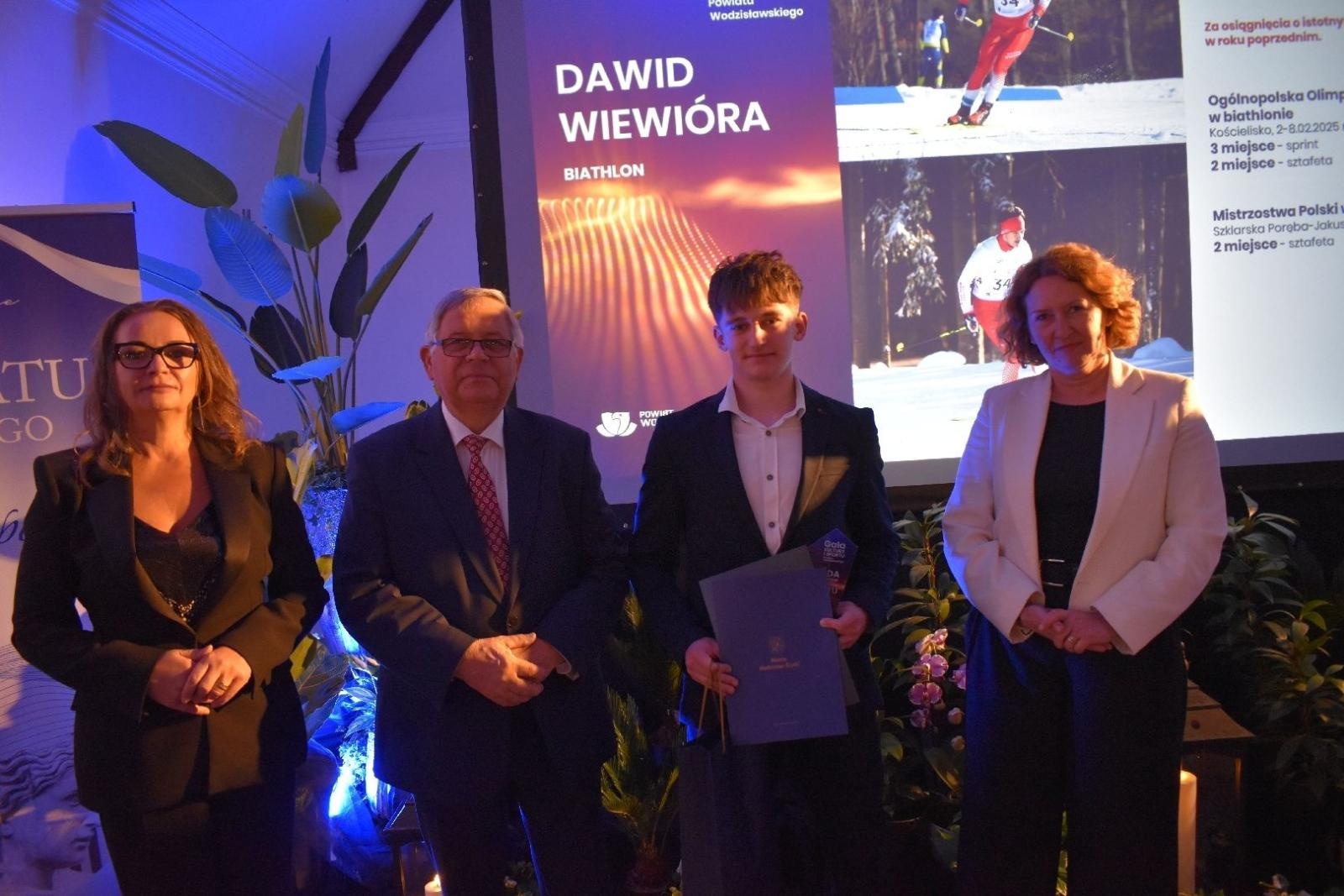Zdjęcie w galerii na portalu naszwodzislaw.com: Najlepsi z najlepszych nagrodzeni. Gala Powiatu Wodzisławskiego 2026 za nami [FOTO] wiadomości z regionu