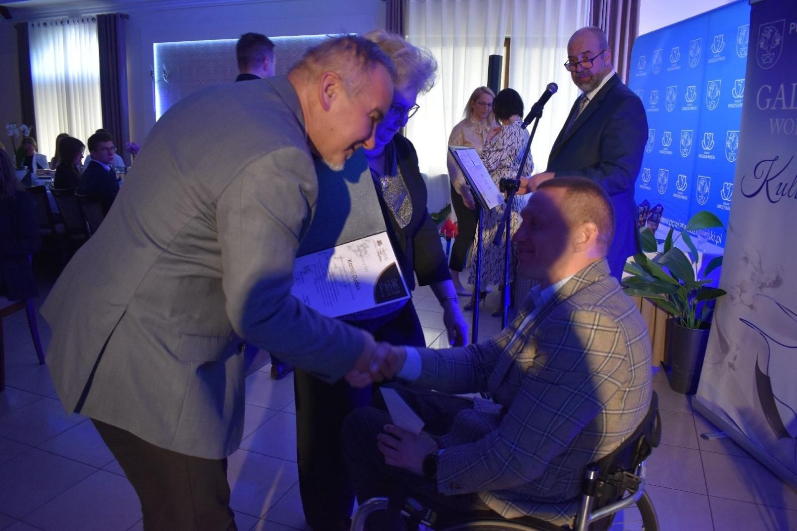 Zdjęcie w galerii na portalu naszwodzislaw.com: Najlepsi z najlepszych nagrodzeni. Gala Powiatu Wodzisławskiego 2026 za nami [FOTO] wiadomości z regionu