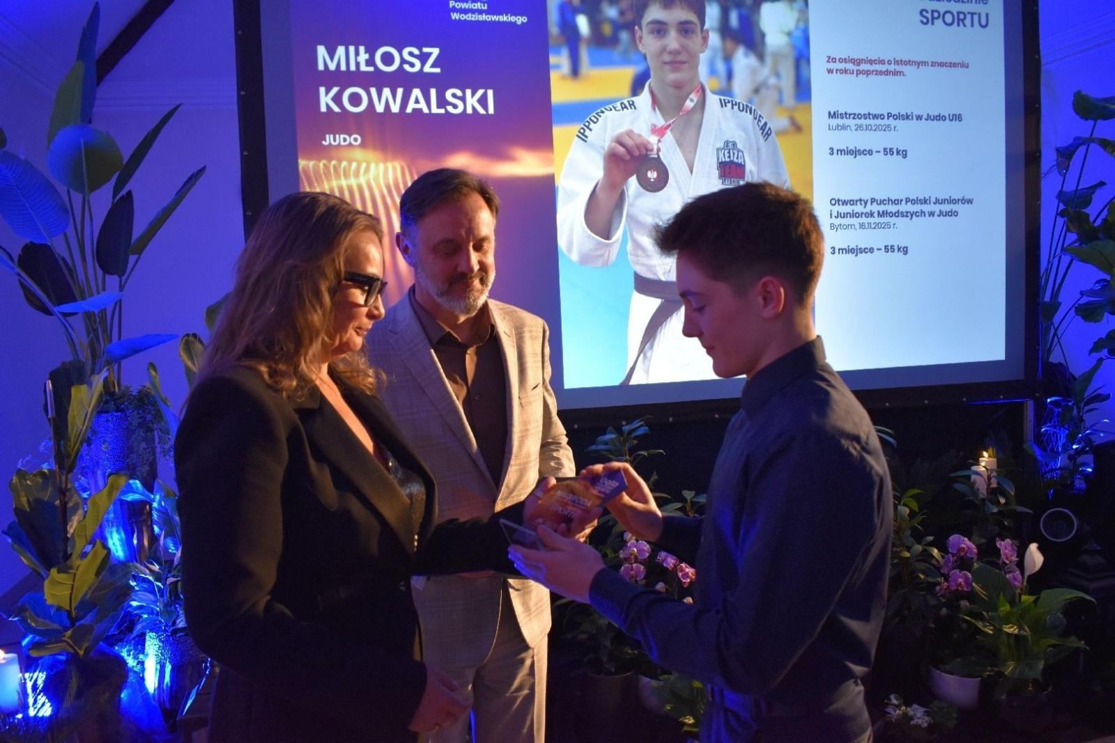 Zdjęcie w galerii na portalu naszwodzislaw.com: Najlepsi z najlepszych nagrodzeni. Gala Powiatu Wodzisławskiego 2026 za nami [FOTO] wiadomości z regionu