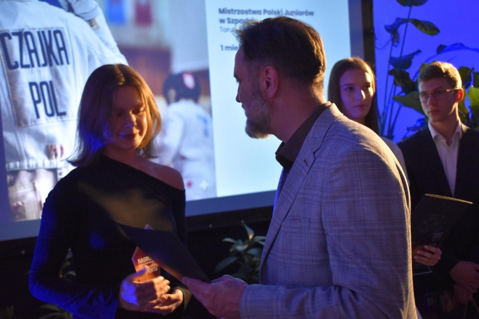 Zdjęcie w galerii na portalu naszwodzislaw.com: Najlepsi z najlepszych nagrodzeni. Gala Powiatu Wodzisławskiego 2026 za nami [FOTO] wiadomości z regionu