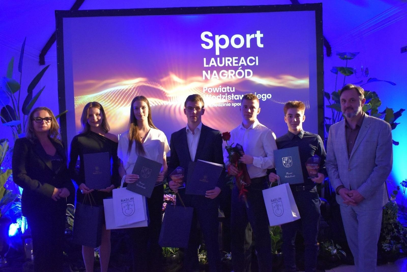 Zdjęcie w galerii na portalu naszwodzislaw.com: Najlepsi z najlepszych nagrodzeni. Gala Powiatu Wodzisławskiego 2026 za nami [FOTO] wiadomości z regionu