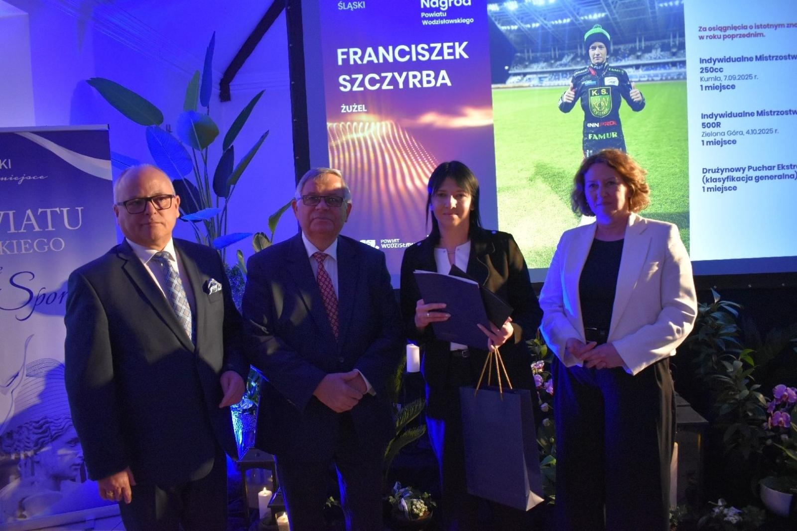 Zdjęcie w galerii na portalu naszwodzislaw.com: Najlepsi z najlepszych nagrodzeni. Gala Powiatu Wodzisławskiego 2026 za nami [FOTO] wiadomości z regionu