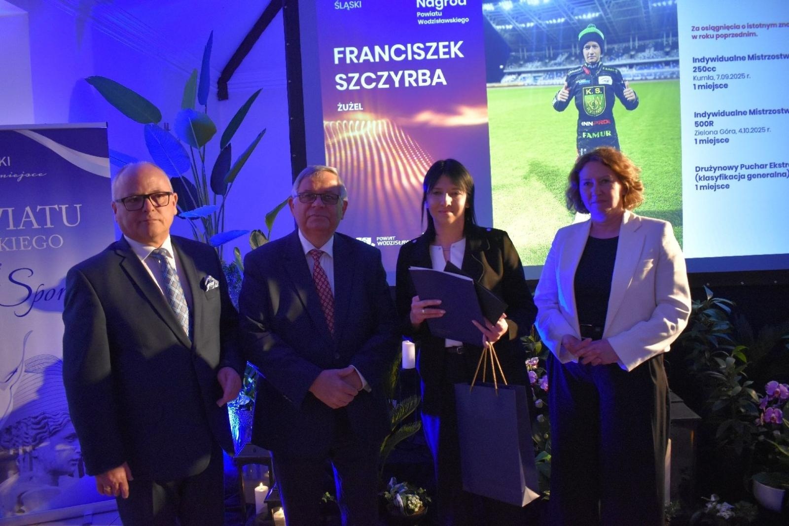 Zdjęcie w galerii na portalu naszwodzislaw.com: Najlepsi z najlepszych nagrodzeni. Gala Powiatu Wodzisławskiego 2026 za nami [FOTO] wiadomości z regionu