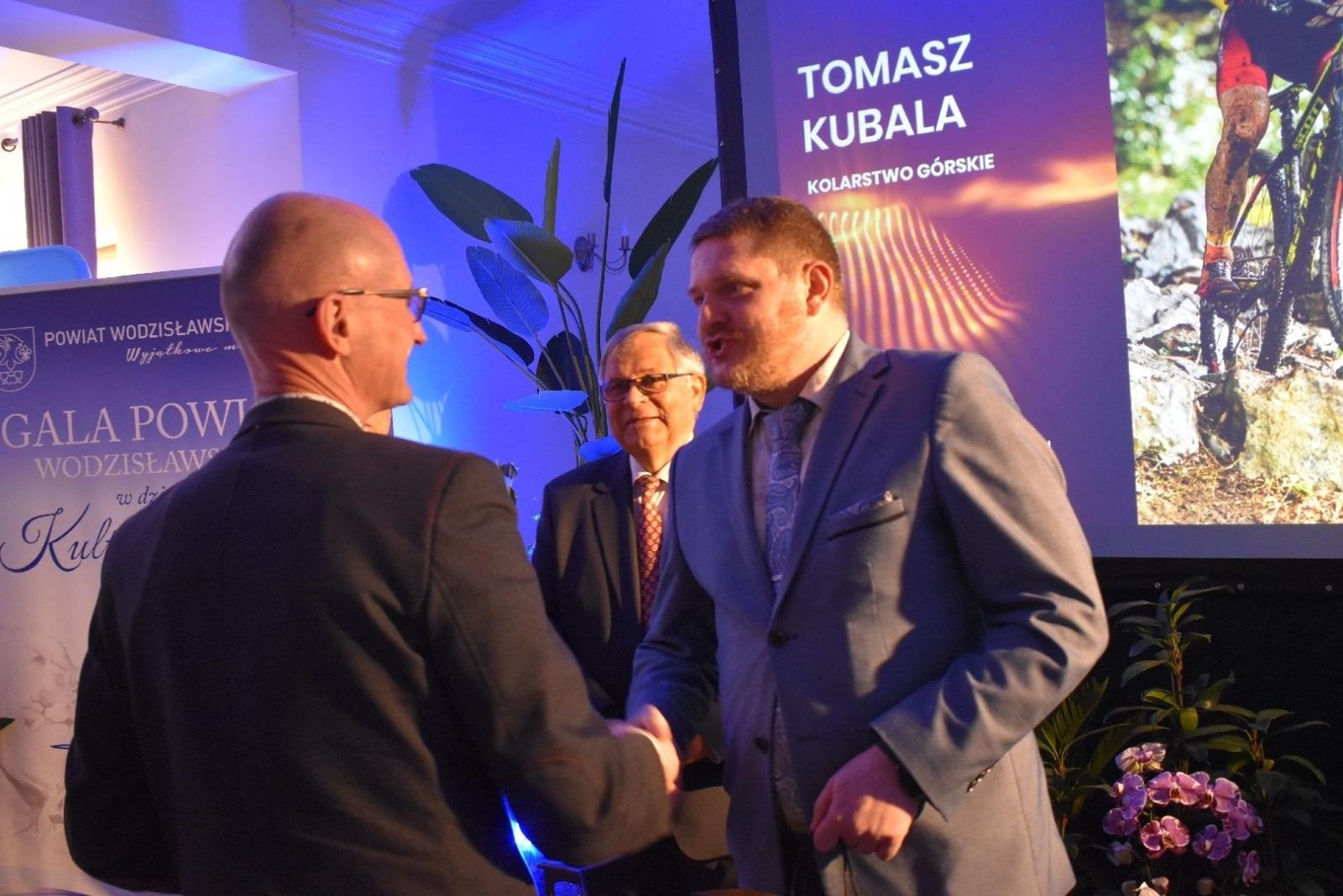 Zdjęcie w galerii na portalu naszwodzislaw.com: Najlepsi z najlepszych nagrodzeni. Gala Powiatu Wodzisławskiego 2026 za nami [FOTO] wiadomości z regionu