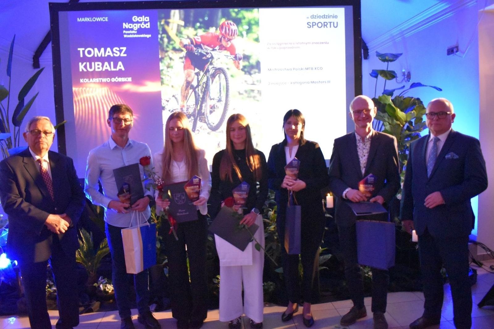 Zdjęcie w galerii na portalu naszwodzislaw.com: Najlepsi z najlepszych nagrodzeni. Gala Powiatu Wodzisławskiego 2026 za nami [FOTO] wiadomości z regionu