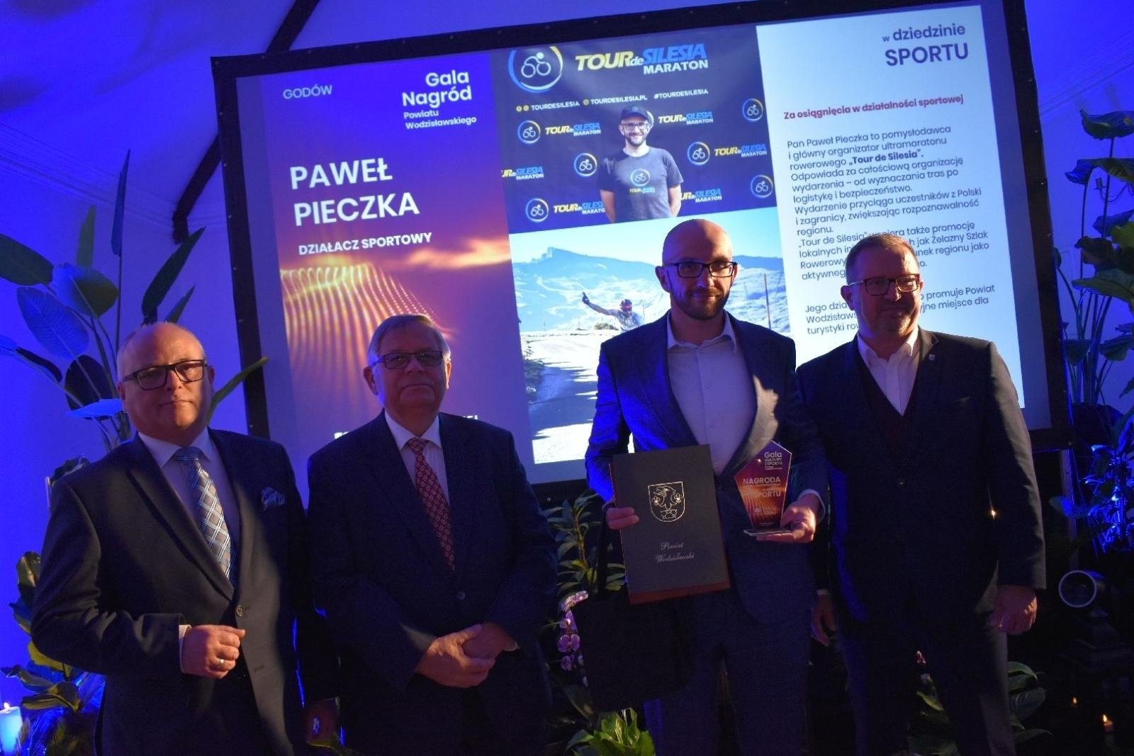 Zdjęcie w galerii na portalu naszwodzislaw.com: Najlepsi z najlepszych nagrodzeni. Gala Powiatu Wodzisławskiego 2026 za nami [FOTO] wiadomości z regionu