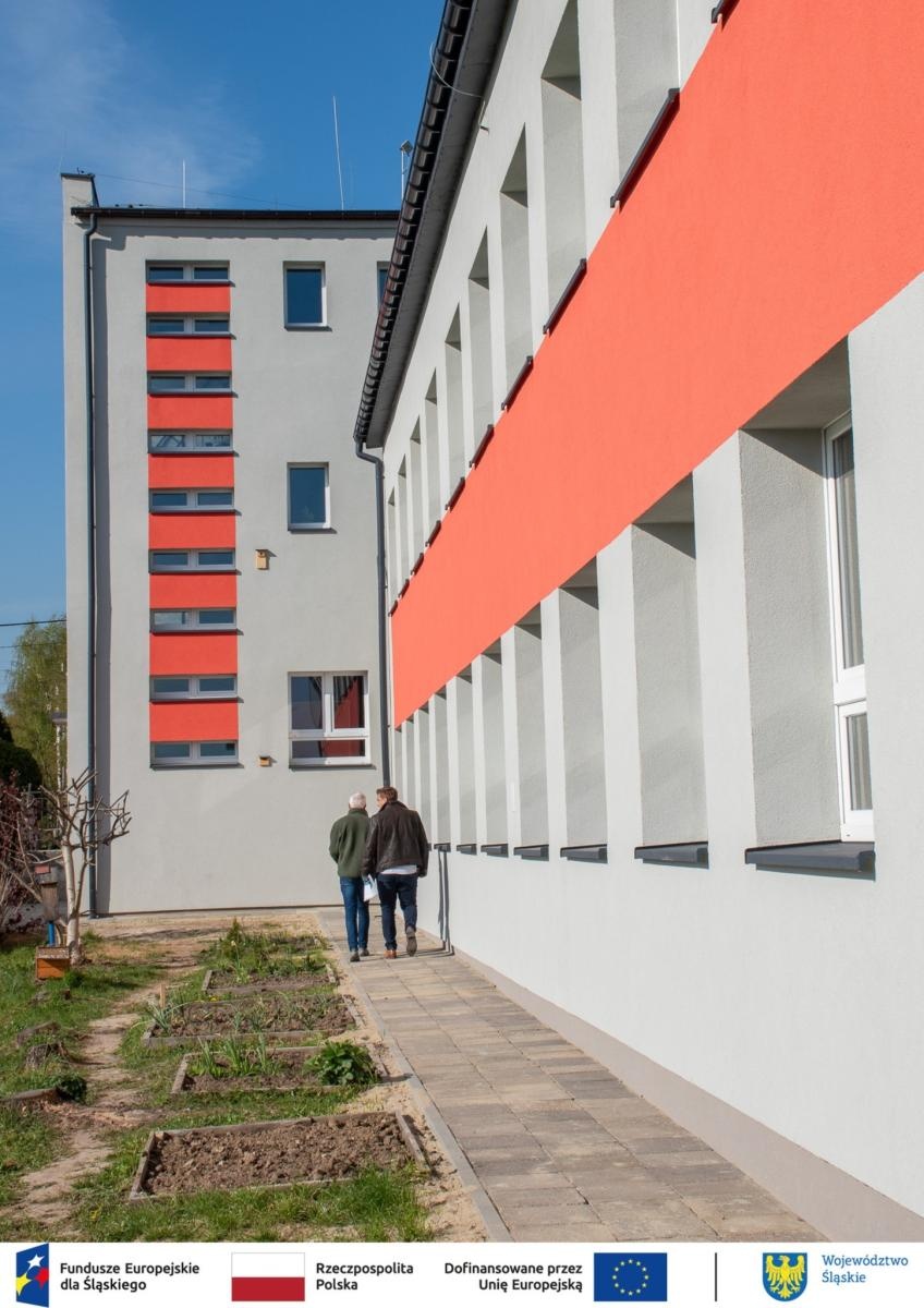Zdjęcie w galerii na portalu naszwodzislaw.com: ZS1 po modernizacji. Szkoła zyskała nowoczesne i energooszczędne rozwiązania wiadomości z regionu