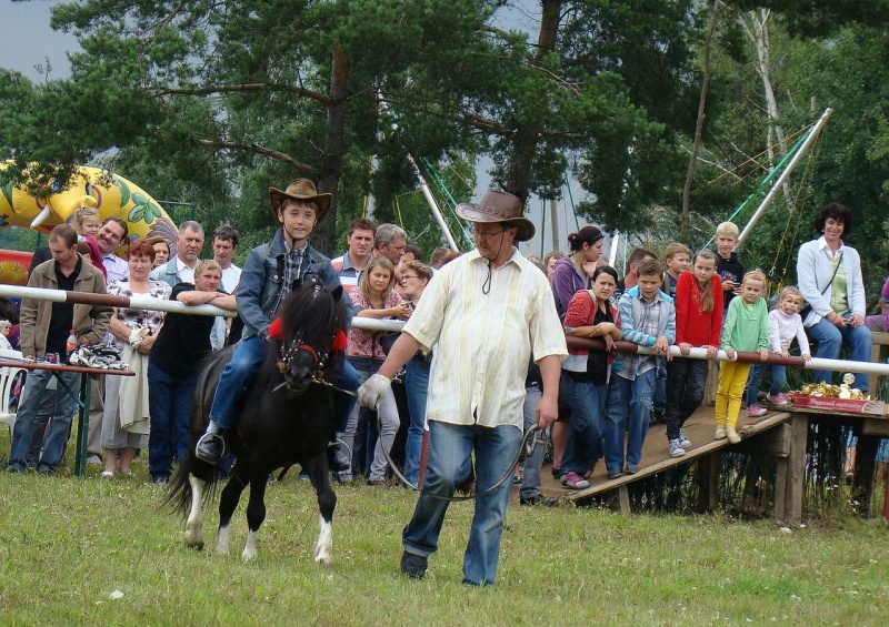 Zdjęcie w galerii na portalu naszwodzislaw.com: Grzanka, Britney, Rita, Muppet... wiadomości z regionu