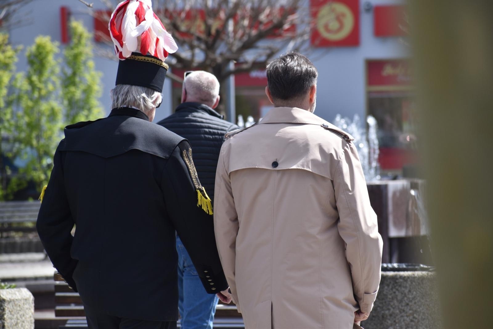 Zdjęcie w galerii na portalu naszwodzislaw.com: Ślubowanie kadetów w Rydułtowach. Młodzież rozpoczęła wojskową drogę wiadomości z regionu