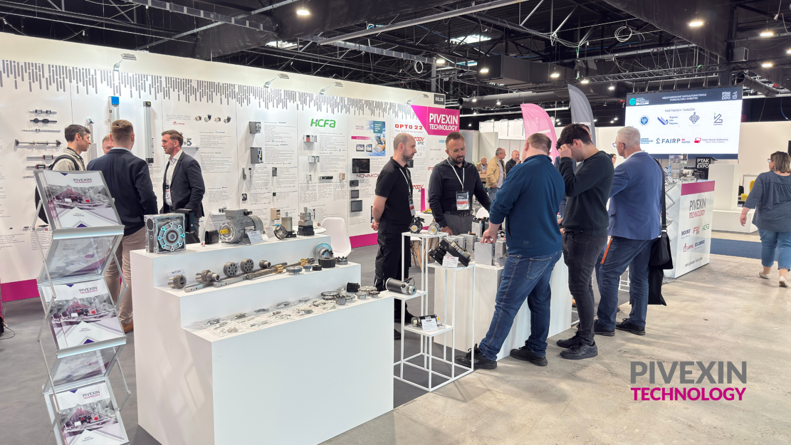 Zdjęcie w galerii na portalu naszwodzislaw.com: Nowe możliwości zawodowe w regionie – stabilna praca i realny rozwój wiadomości z regionu