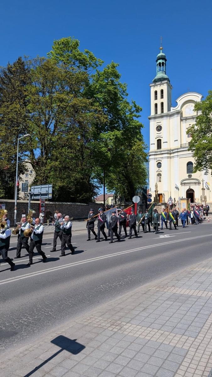 Zdjęcie w galerii na portalu naszwodzislaw.com: Obchody Konstytucji 3 Maja w Pszowie. Modlitwa i pamięć o bohaterach wiadomości z regionu