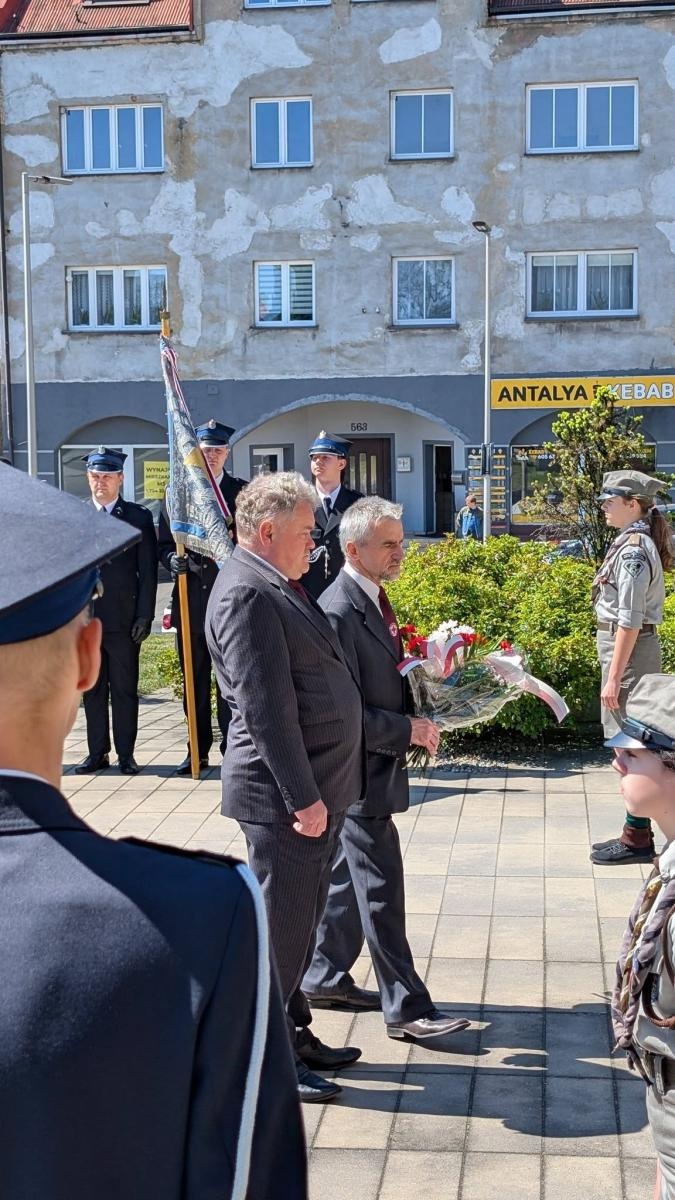 Zdjęcie w galerii na portalu naszwodzislaw.com: Obchody Konstytucji 3 Maja w Pszowie. Modlitwa i pamięć o bohaterach wiadomości z regionu