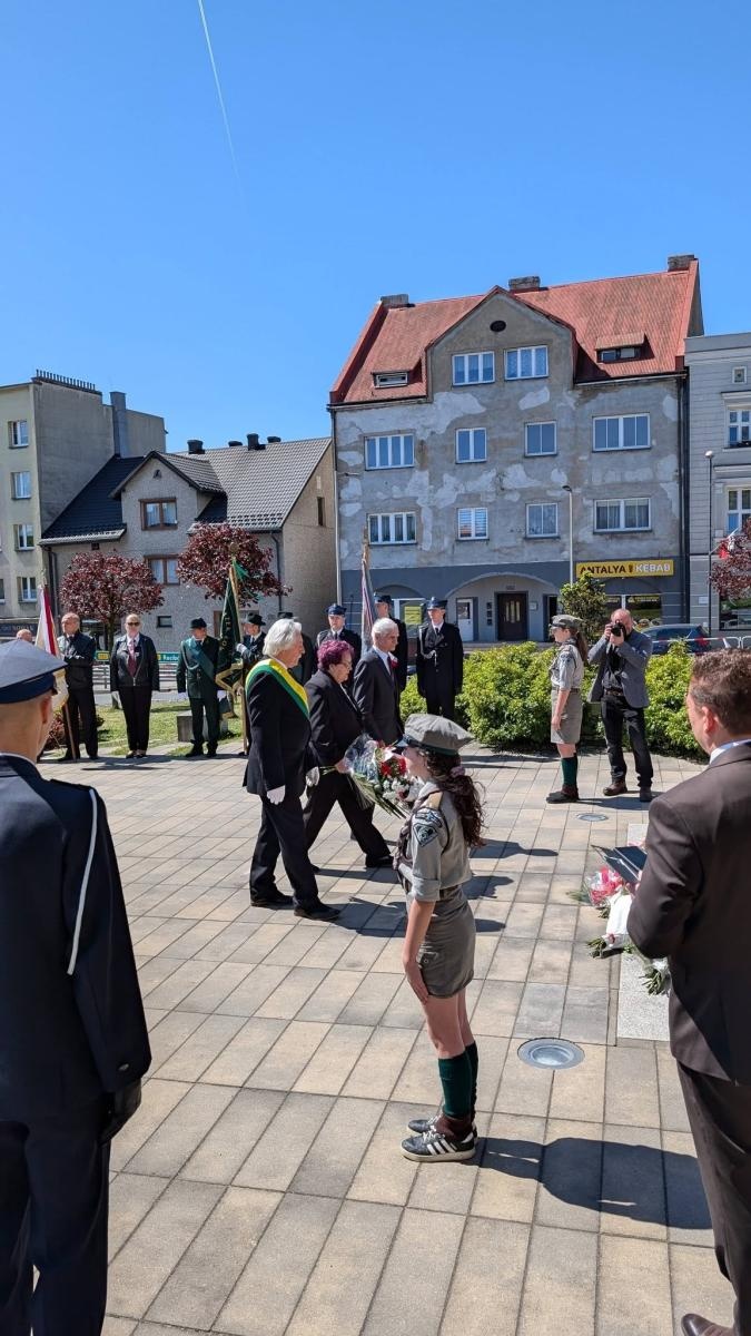 Zdjęcie w galerii na portalu naszwodzislaw.com: Obchody Konstytucji 3 Maja w Pszowie. Modlitwa i pamięć o bohaterach wiadomości z regionu