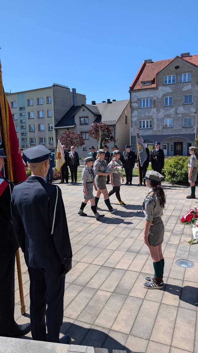 Zdjęcie w galerii na portalu naszwodzislaw.com: Obchody Konstytucji 3 Maja w Pszowie. Modlitwa i pamięć o bohaterach wiadomości z regionu