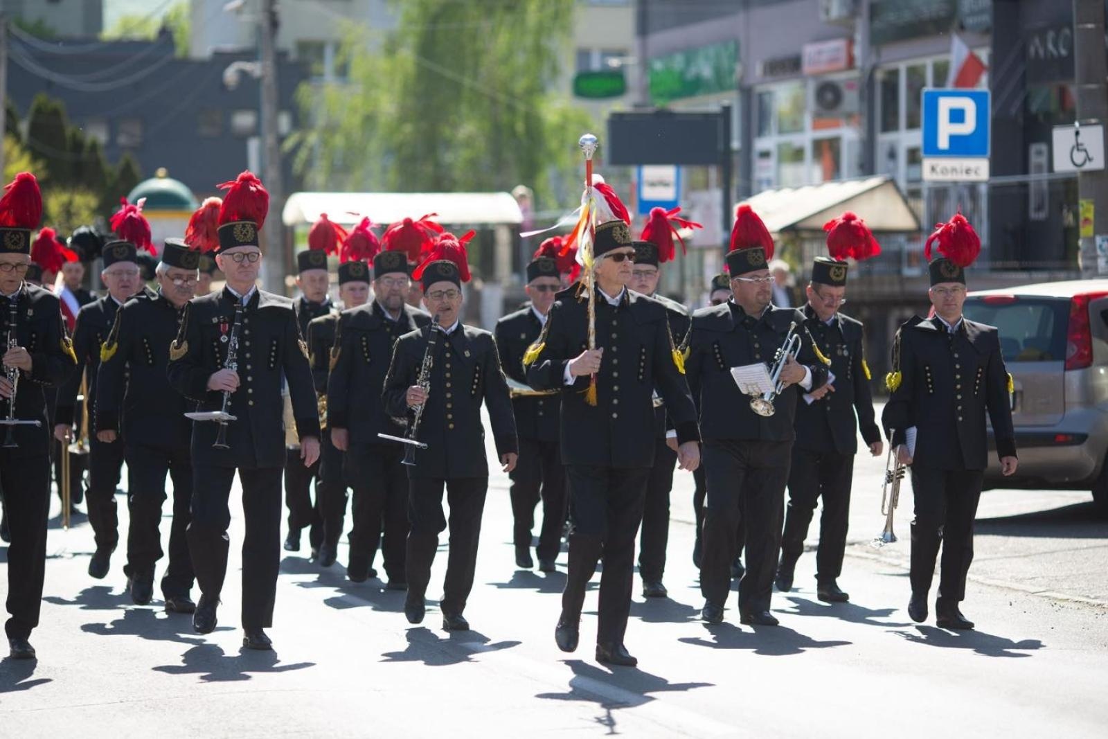 Zdjęcie w galerii na portalu naszwodzislaw.com: Obchody Święta Konstytucji 3 Maja w Radlinie. Wspólna pamięć i uroczystości patriotyczne wiadomości z regionu